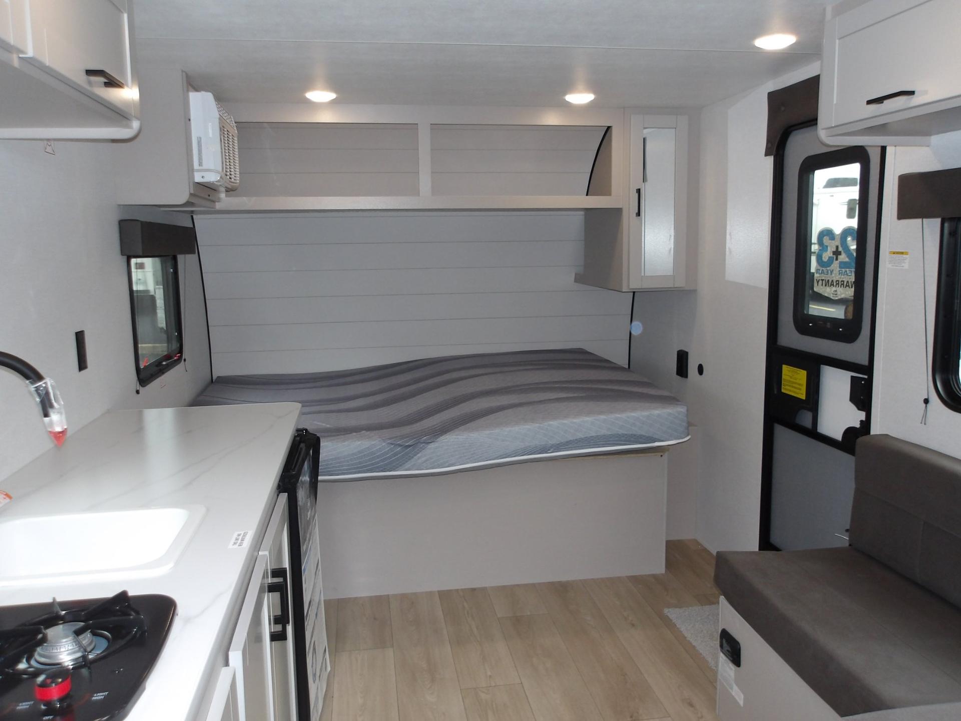 2027 Jayco 2027 Jayco Jay Flight - thumbnail 23