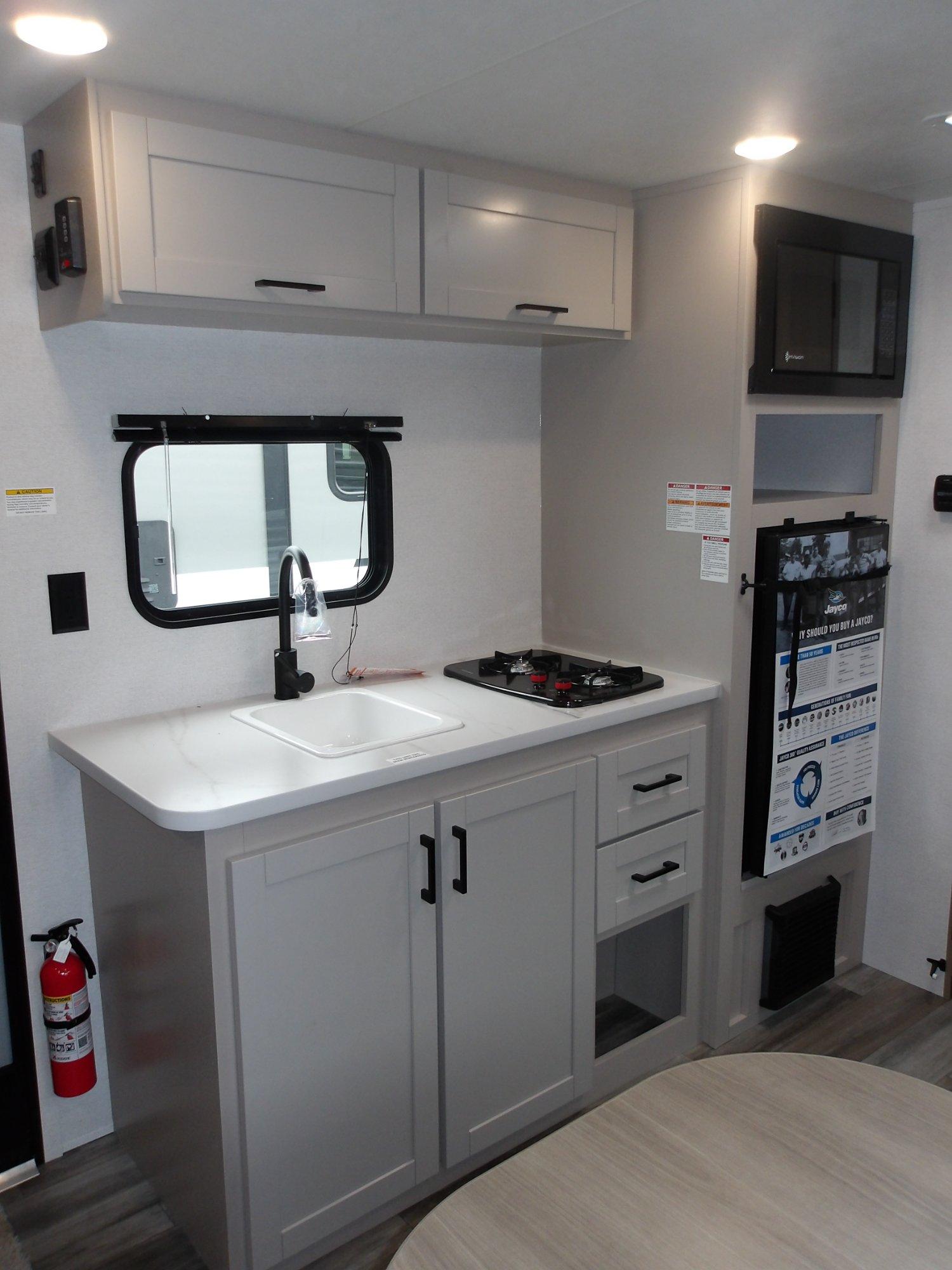 2027 Jayco 2027 Jayco Jay Flight - thumbnail 12