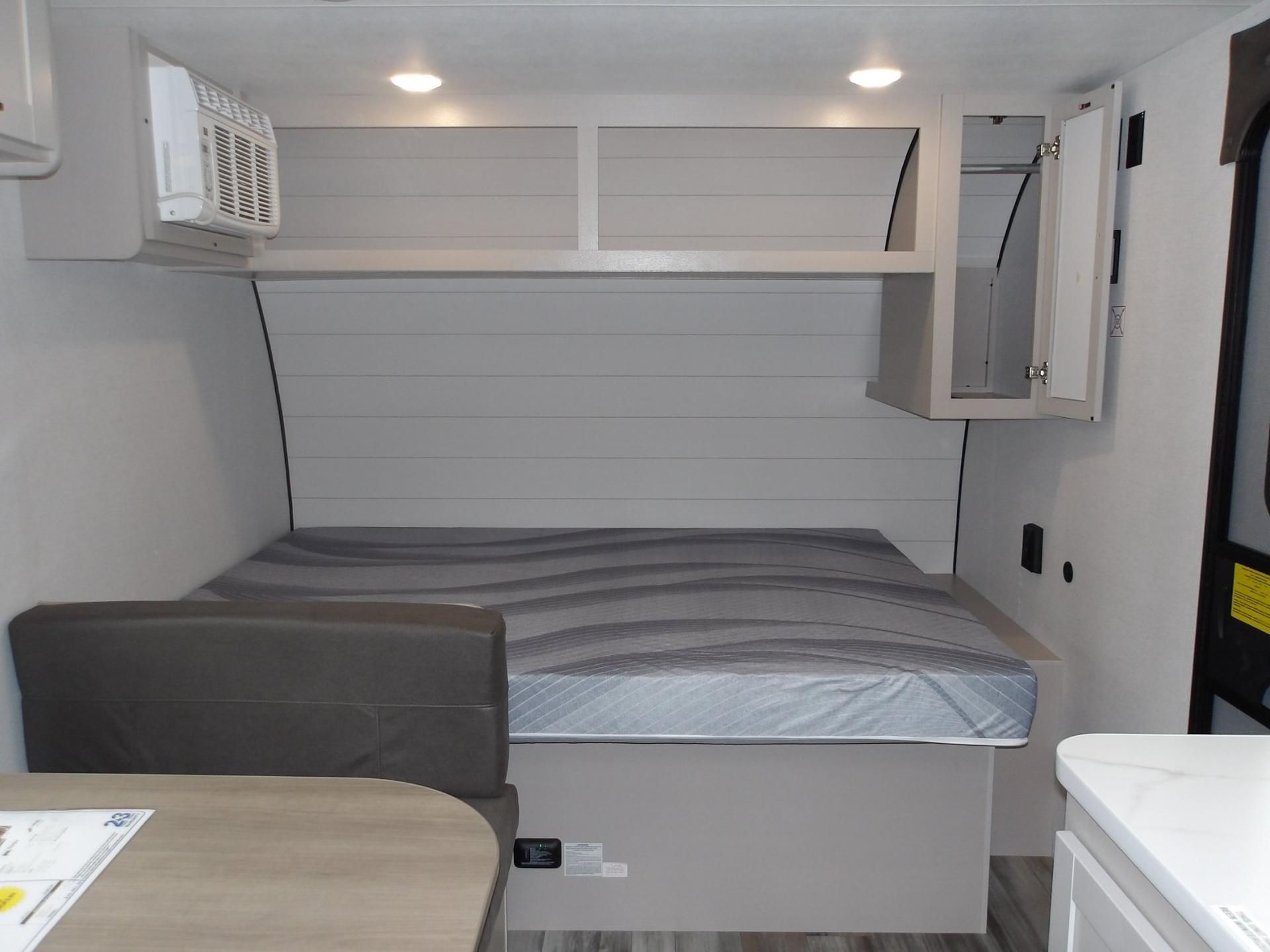 2027 Jayco 2027 Jayco Jay Flight - thumbnail 25