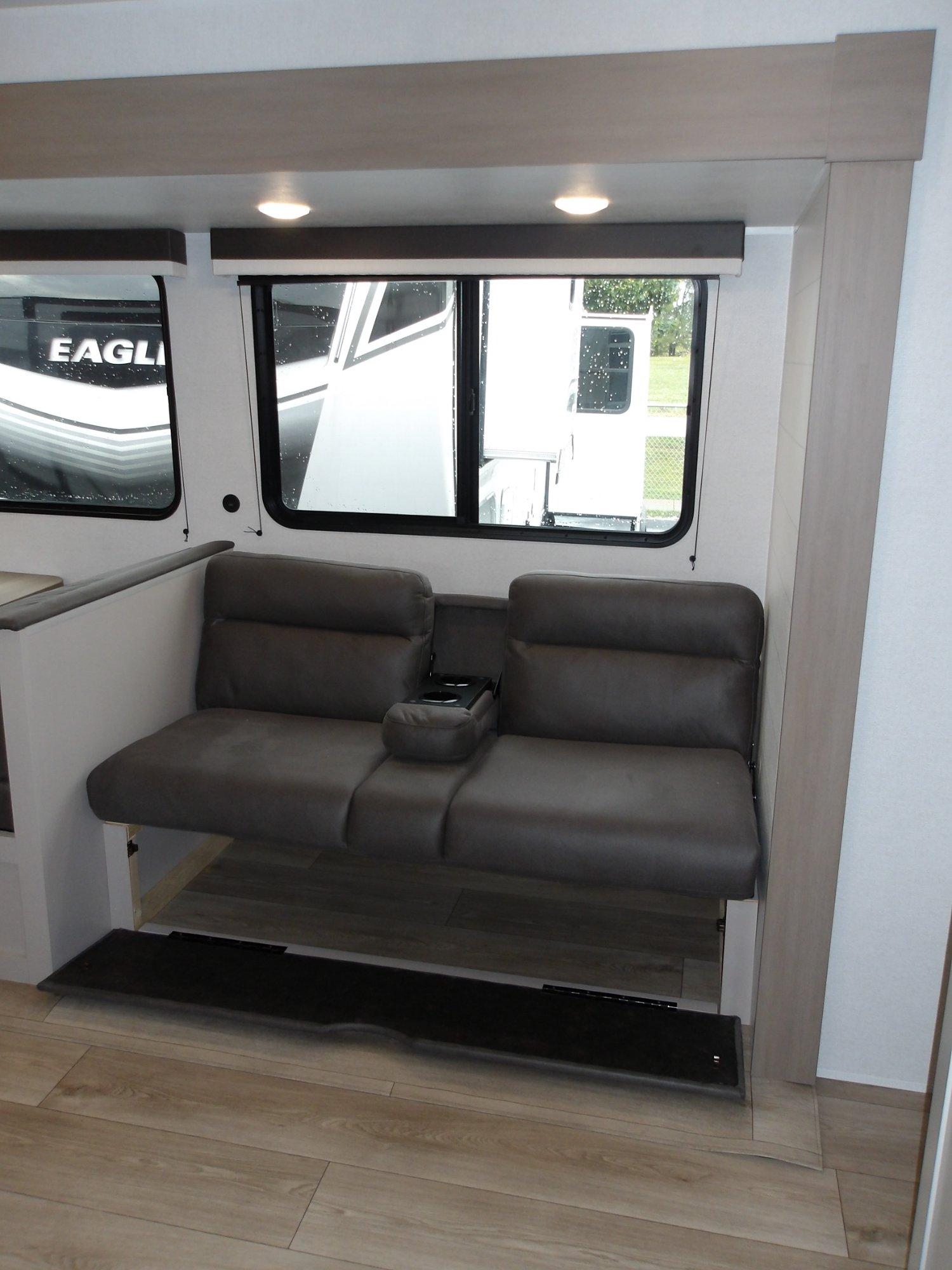 2027 Jayco 2027 Jayco Jay Flight - thumbnail 13