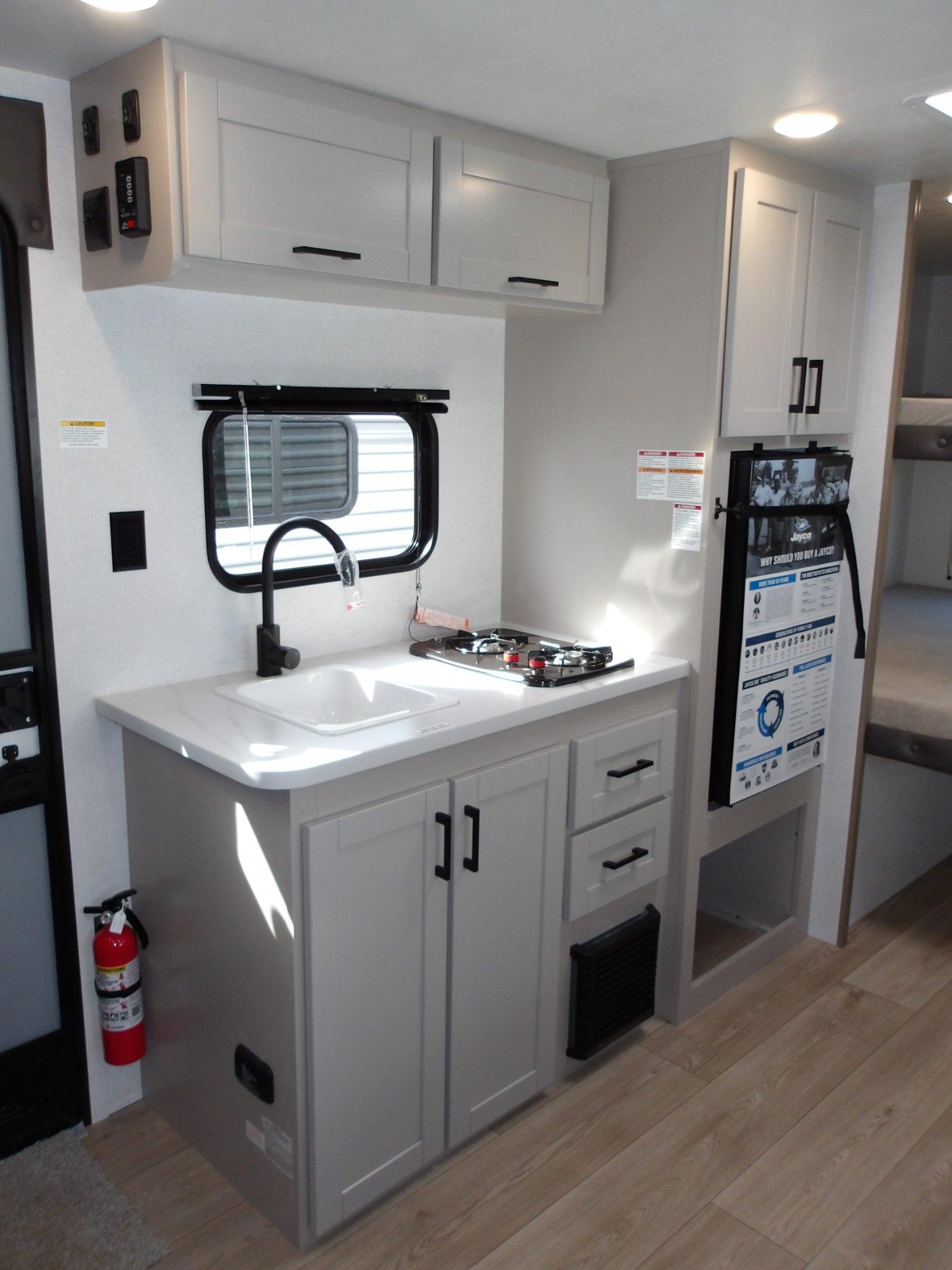 2027 Jayco 2027 Jayco Jay Flight - thumbnail 10