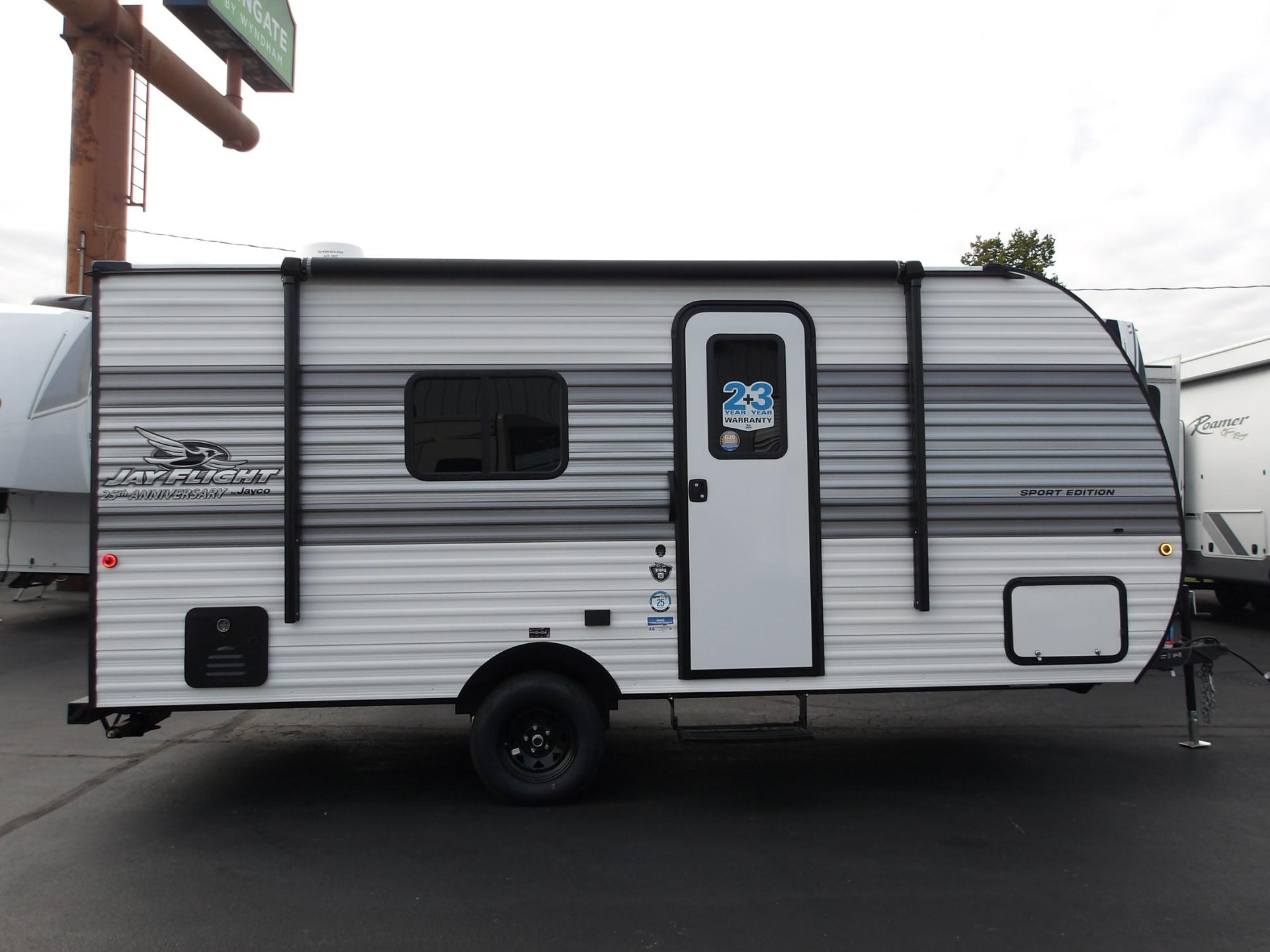 2027 Jayco 2027 Jayco Jay Flight - thumbnail 4