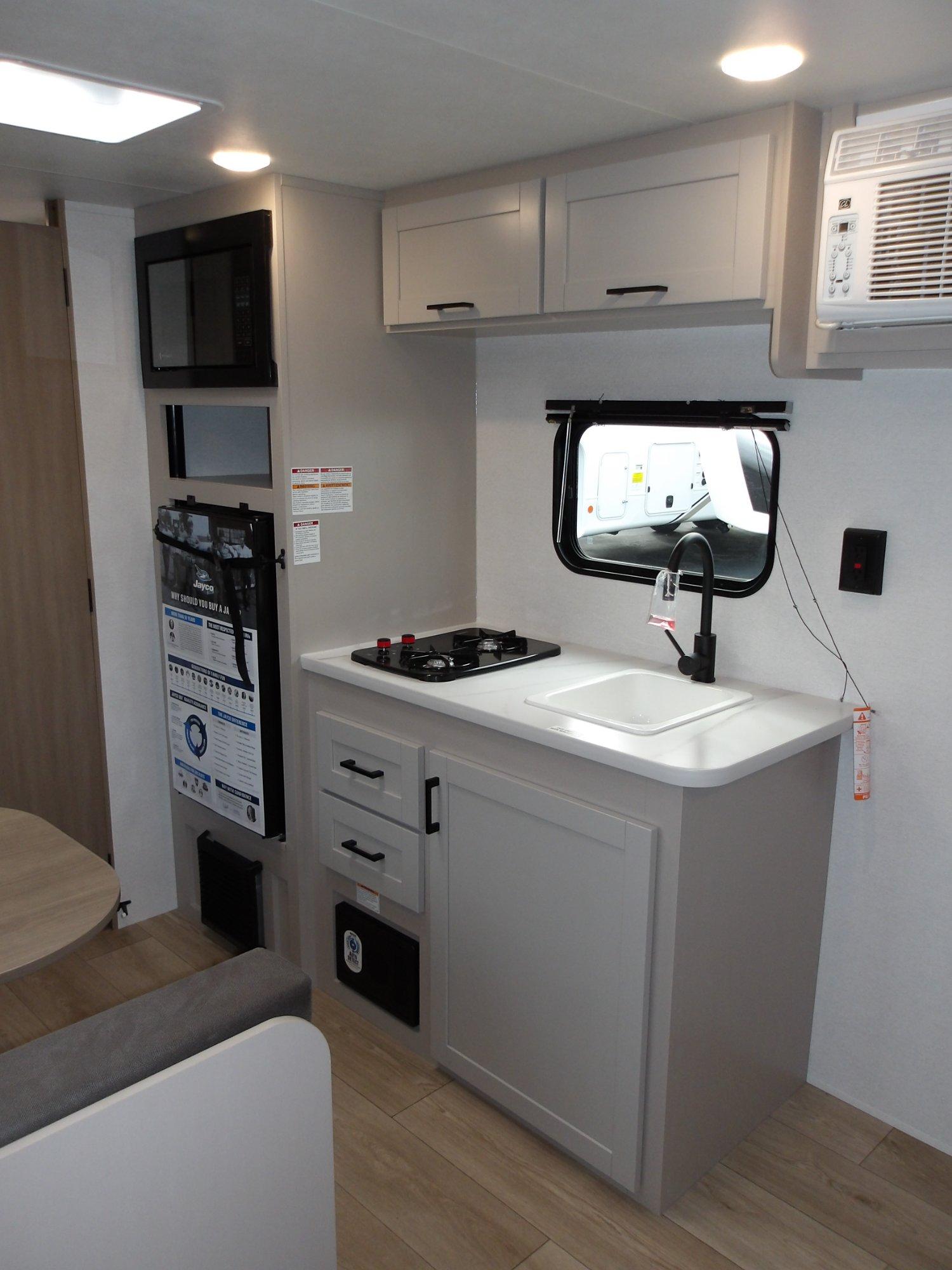 2027 Jayco 2027 Jayco Jay Flight - thumbnail 9