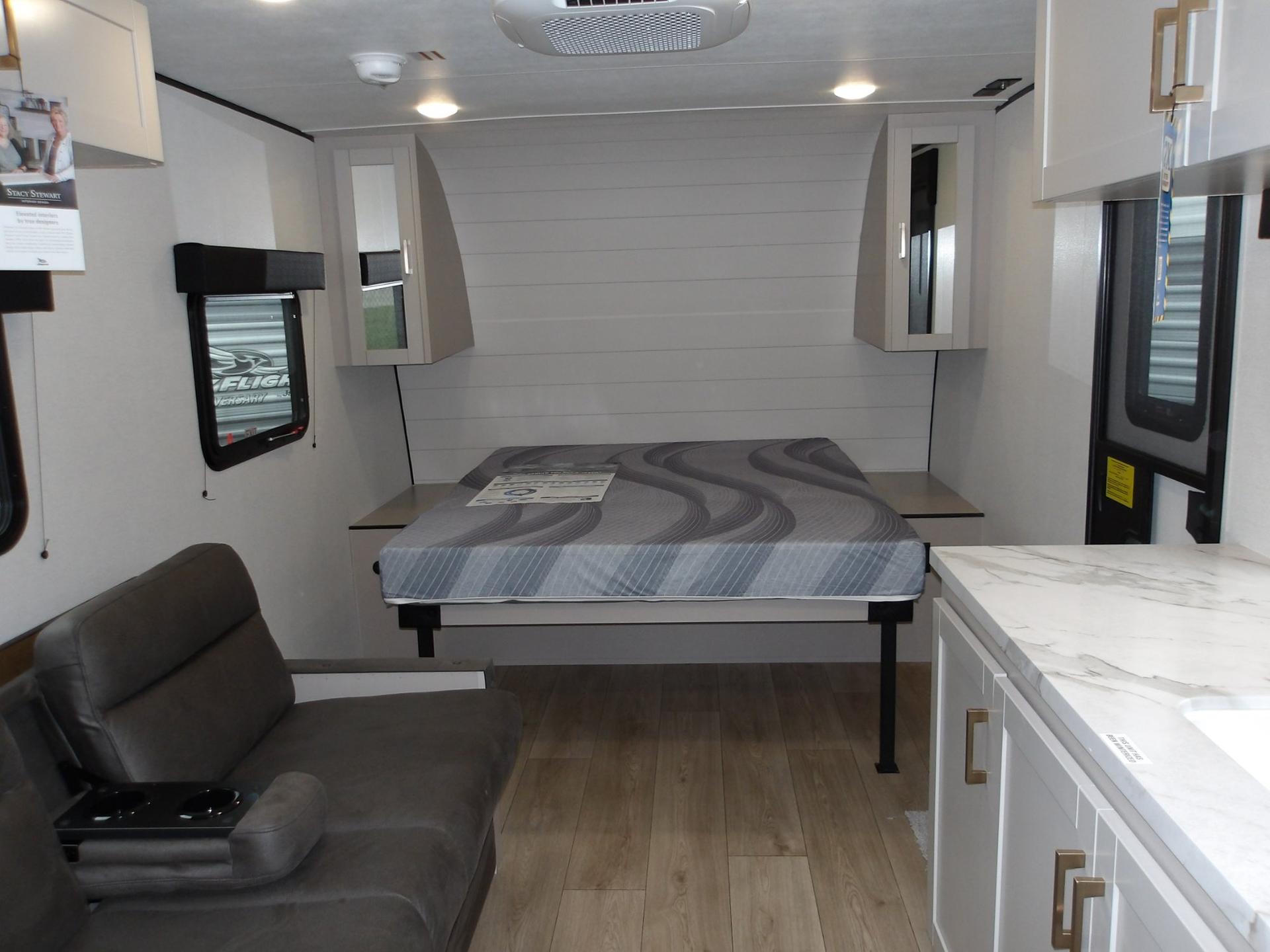 2027 Jayco 2027 Jayco Jay Feather Air SL - thumbnail 22