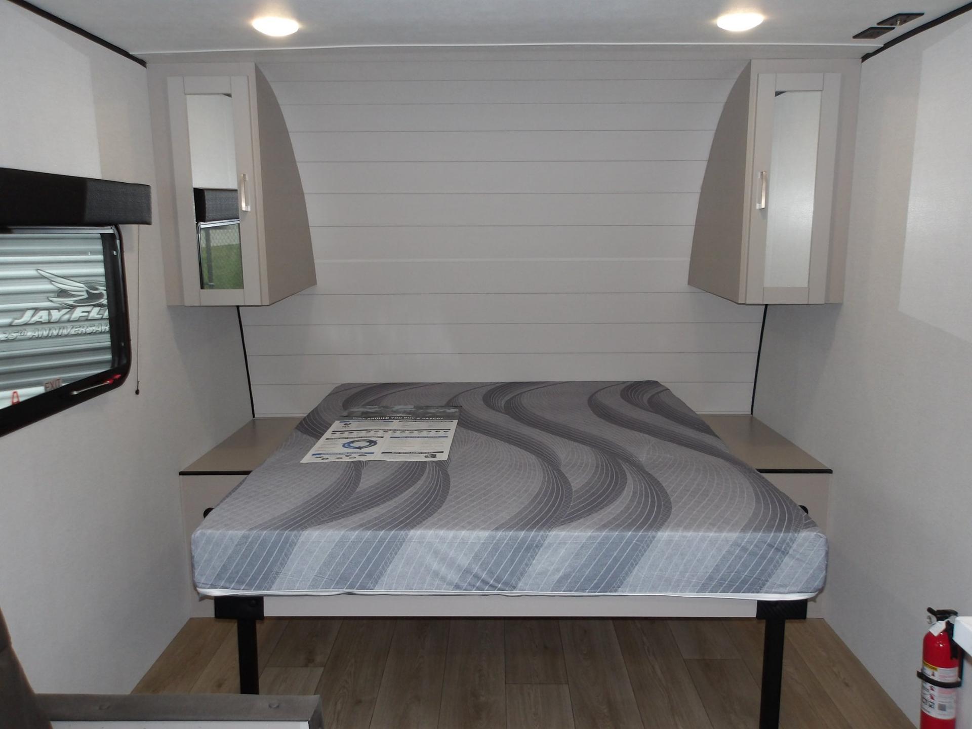 2027 Jayco 2027 Jayco Jay Feather Air SL - thumbnail 23