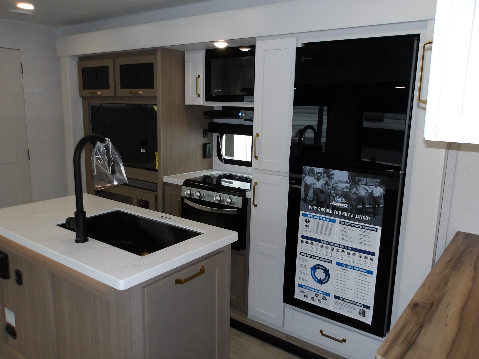 2027 Jayco 2027 Jayco Eagle - thumbnail 13