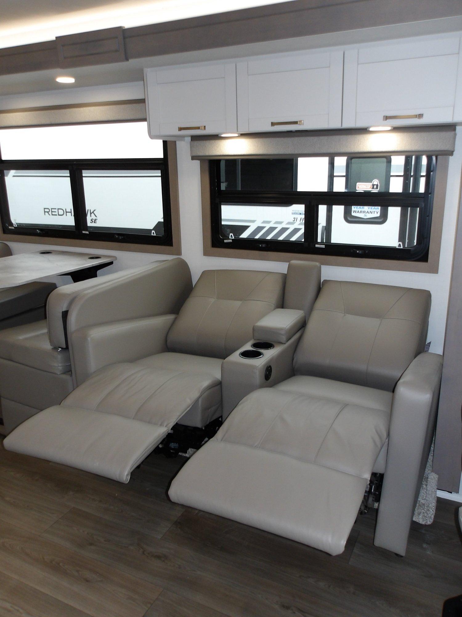 2027 Jayco 2027 Jayco Greyhawk - thumbnail 22