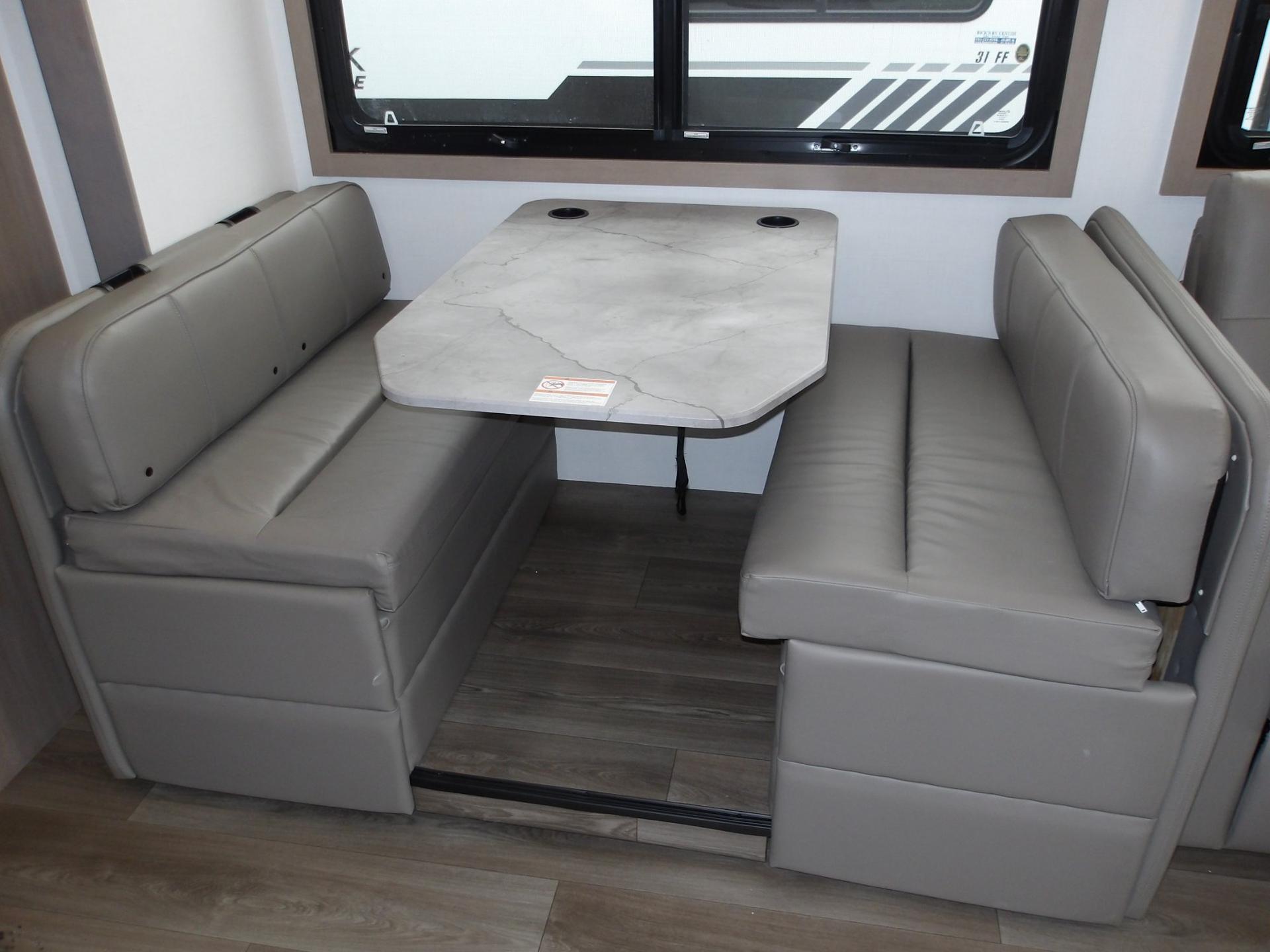 2027 Jayco 2027 Jayco Greyhawk - thumbnail 24