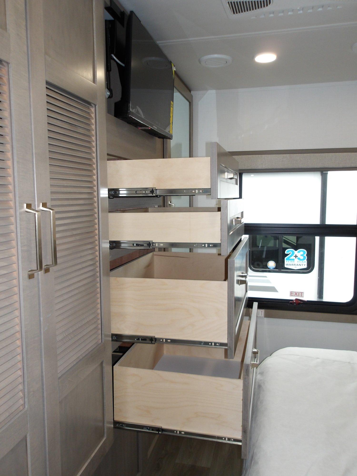 2027 Jayco 2027 Jayco Greyhawk - thumbnail 48