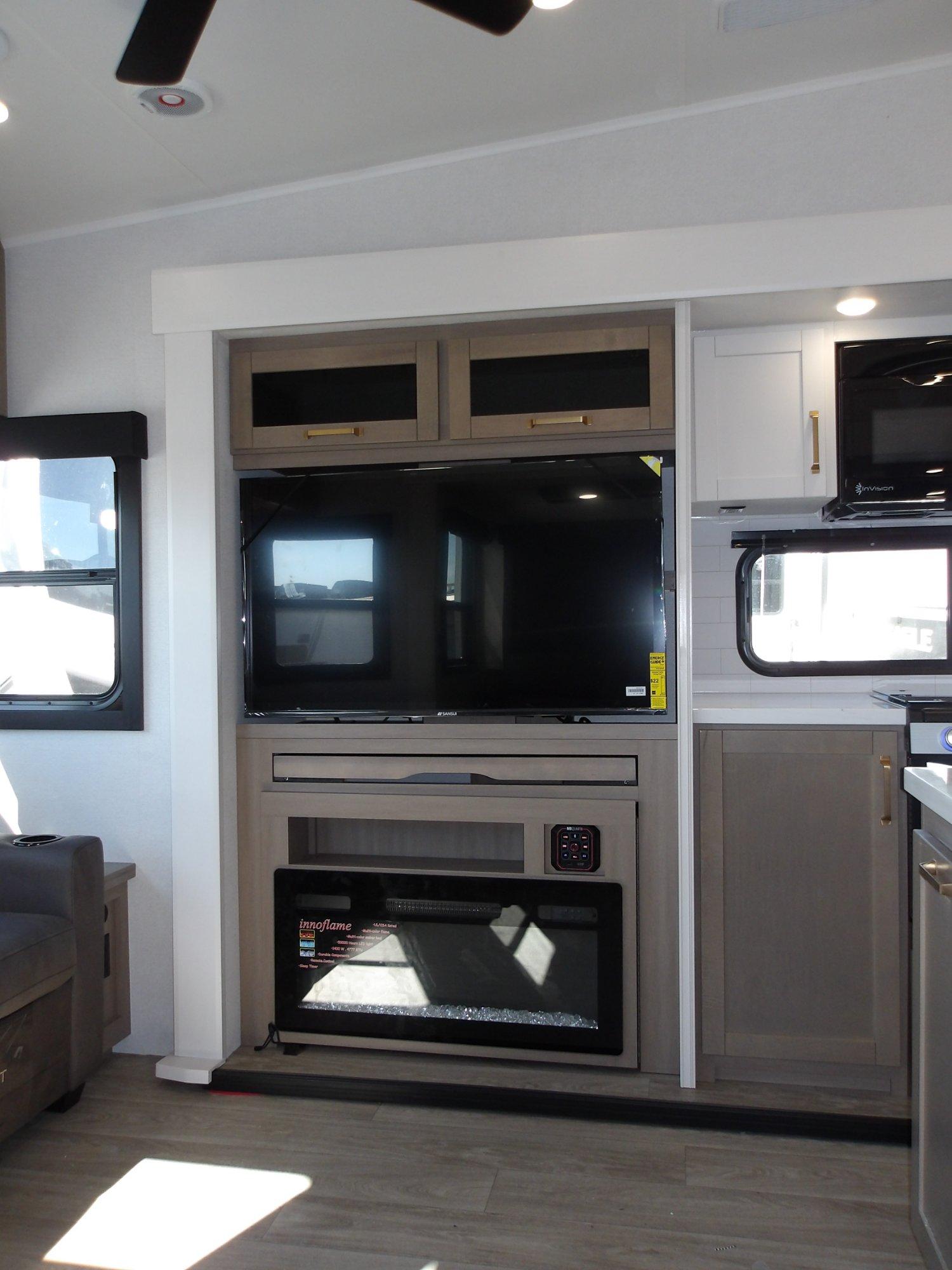 2027 Jayco 2027 Jayco Eagle - thumbnail 41