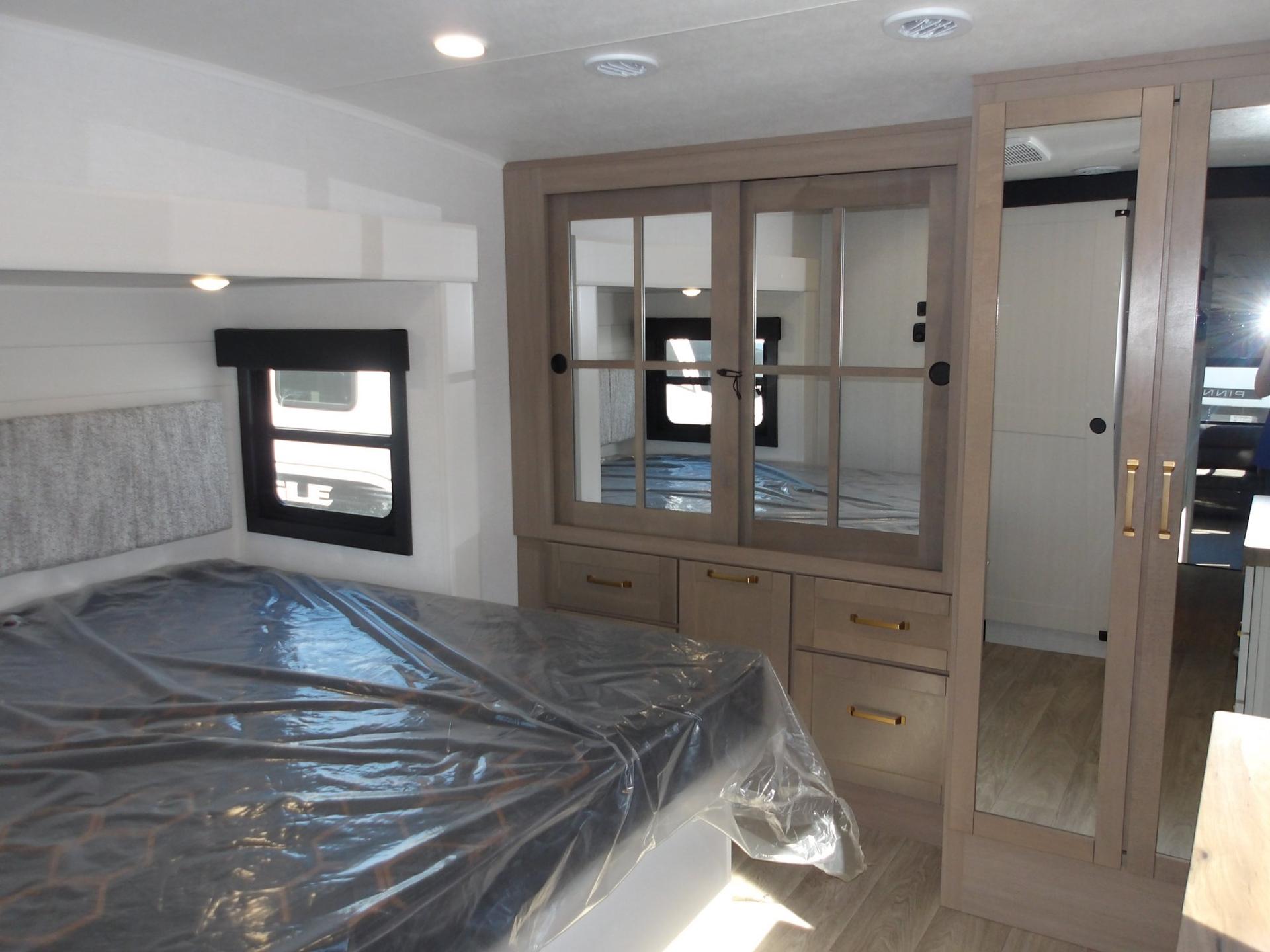 2027 Jayco 2027 Jayco Eagle - thumbnail 64