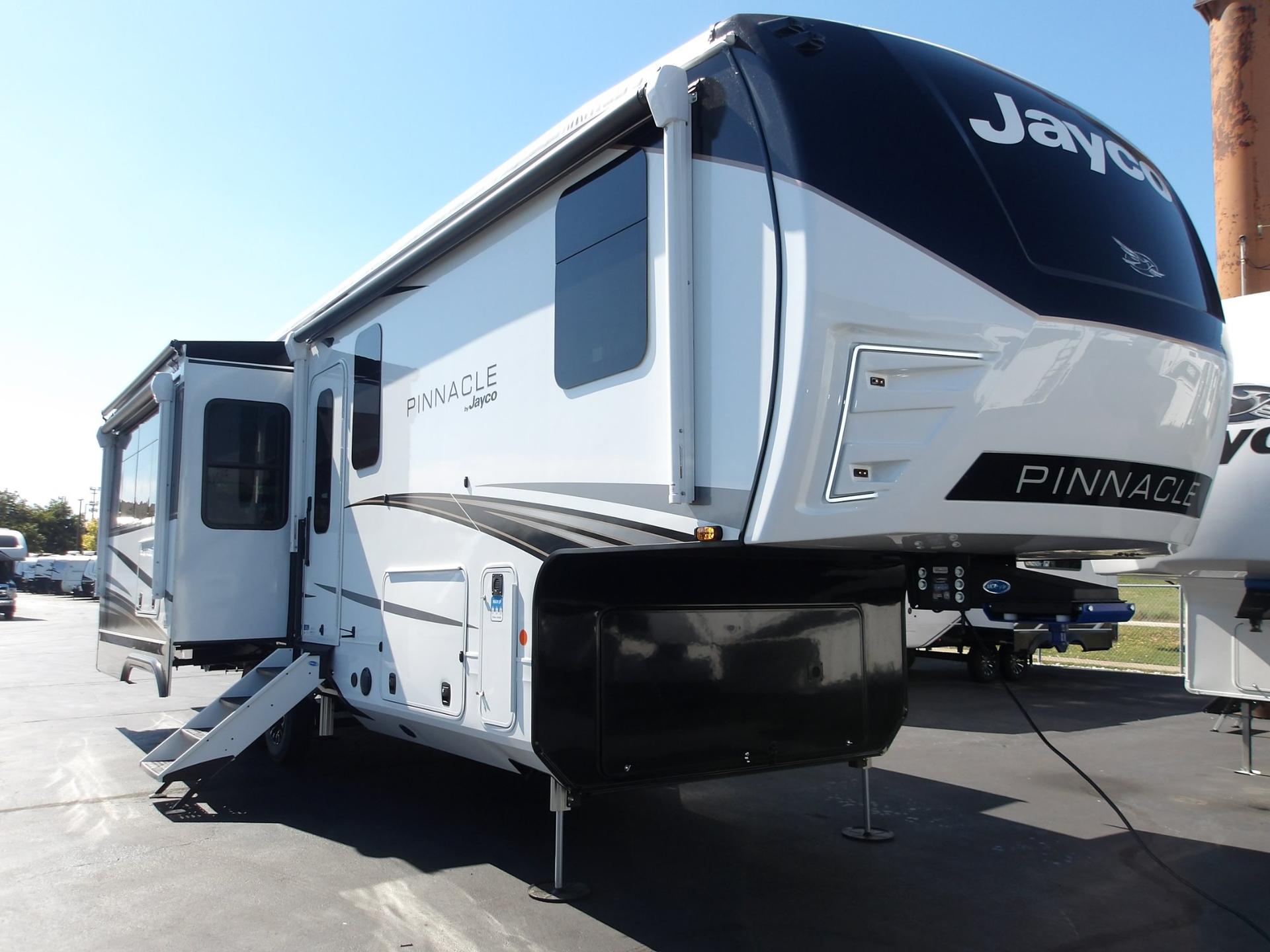 2027 Jayco Pinnacle 32RLTS