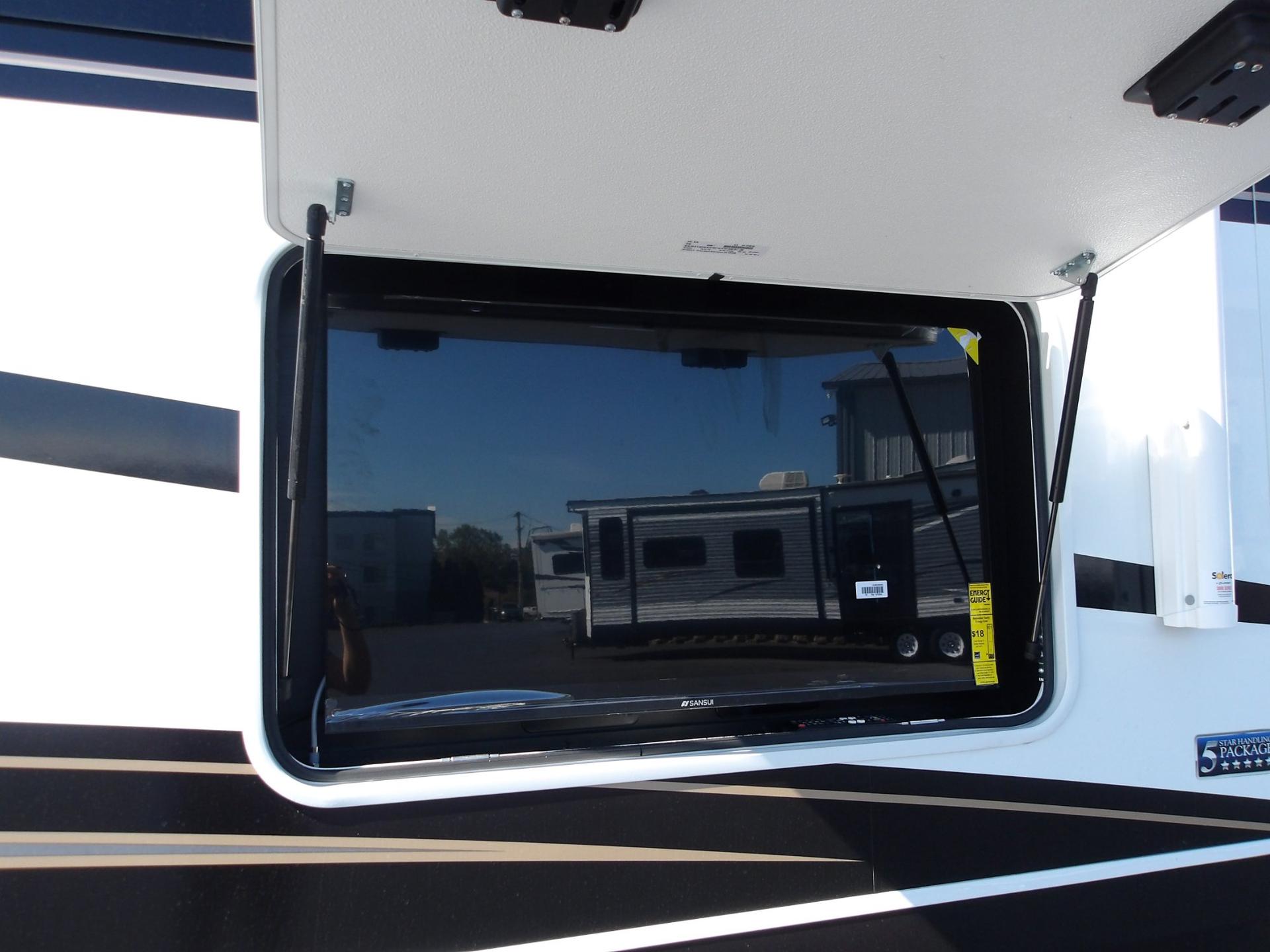 2027 Jayco 2027 Jayco Pinnacle - thumbnail 9