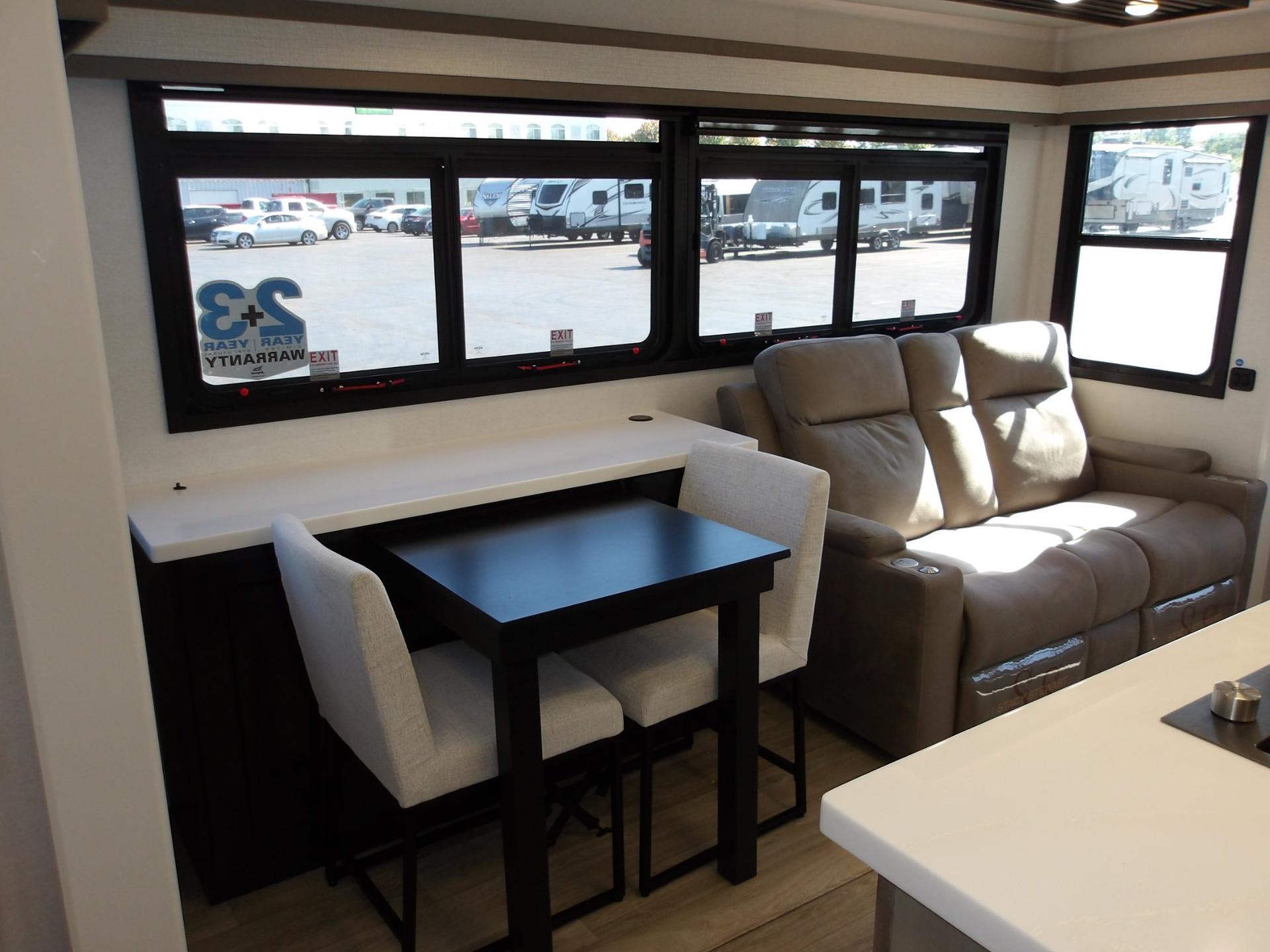 2027 Jayco 2027 Jayco Pinnacle - thumbnail 34