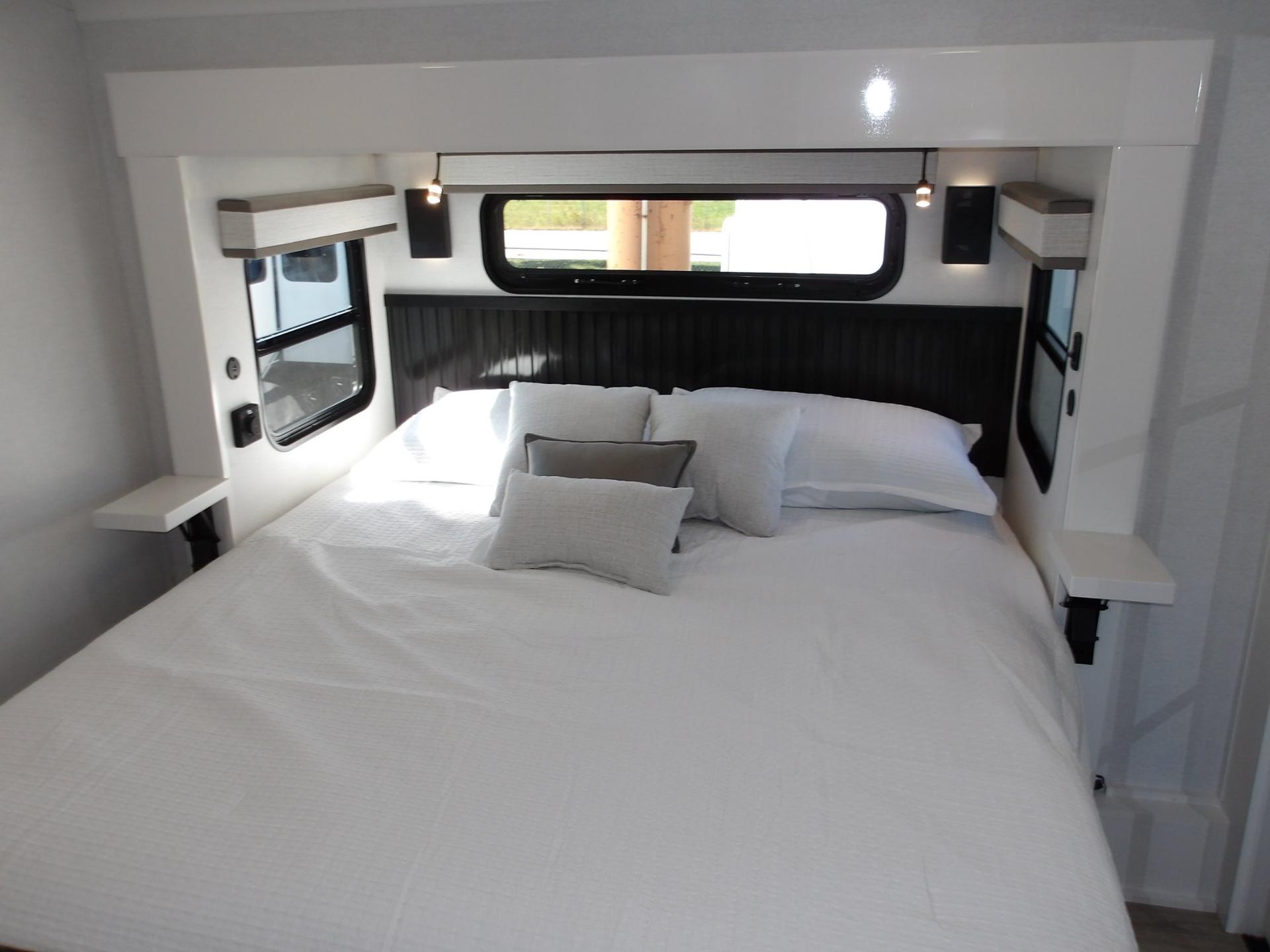 2027 Jayco 2027 Jayco Pinnacle - thumbnail 65
