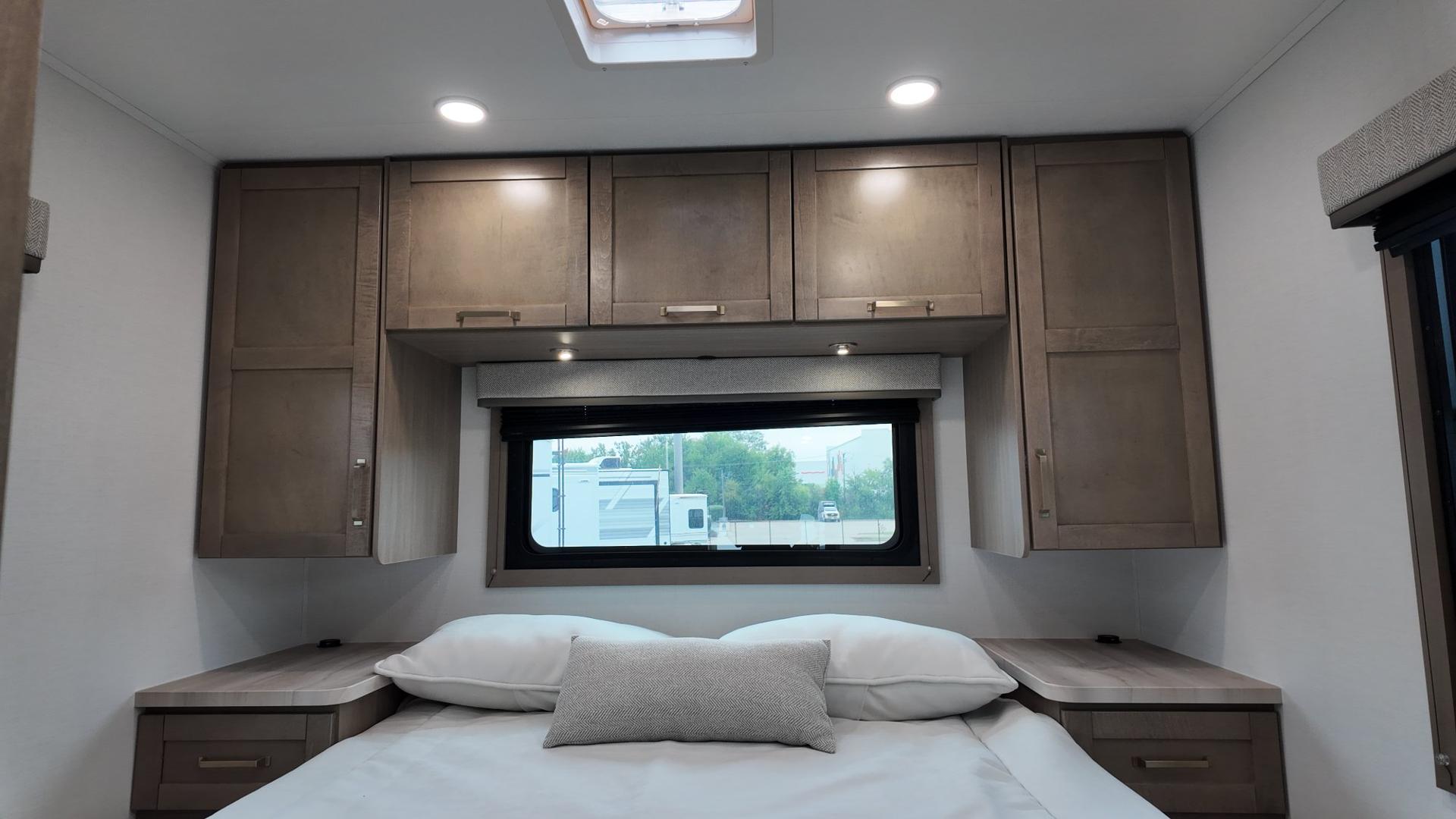 2027 Jayco 2027 Jayco Redhawk - thumbnail 37