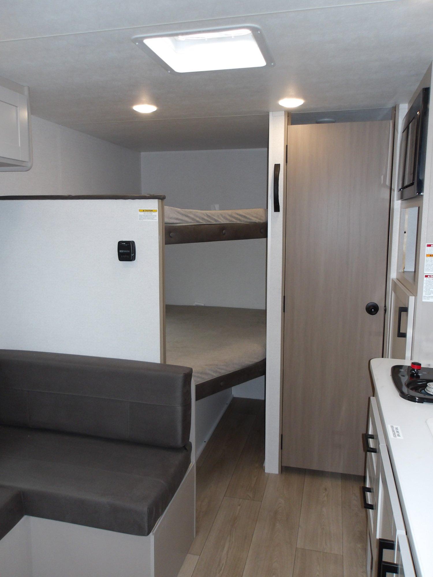 2027 Jayco 2027 Jayco Jay Flight - thumbnail 19