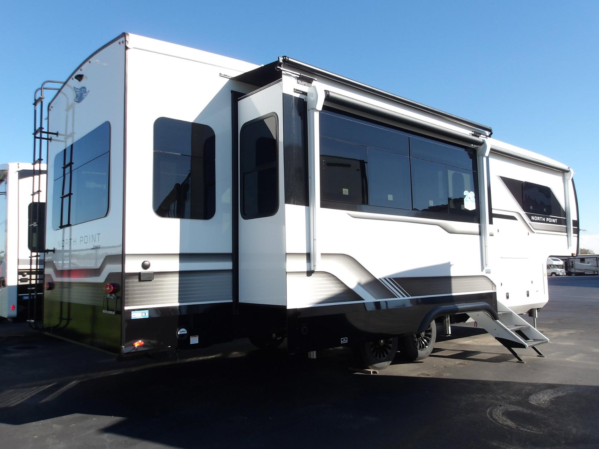 2027 Jayco 2027 Jayco North Point - thumbnail 5