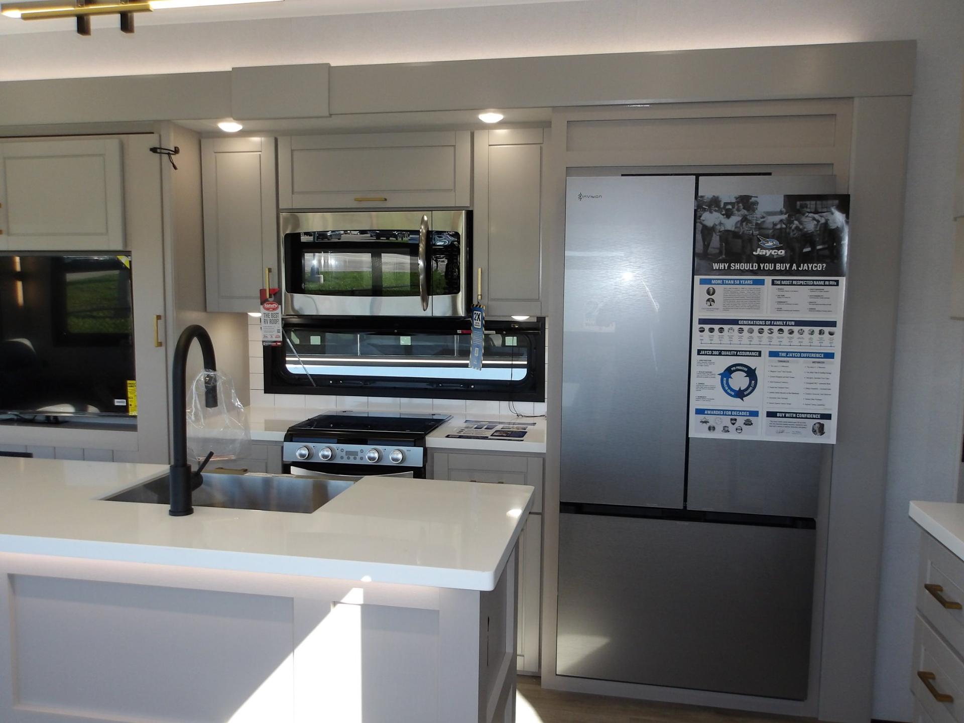 2027 Jayco 2027 Jayco North Point - thumbnail 11