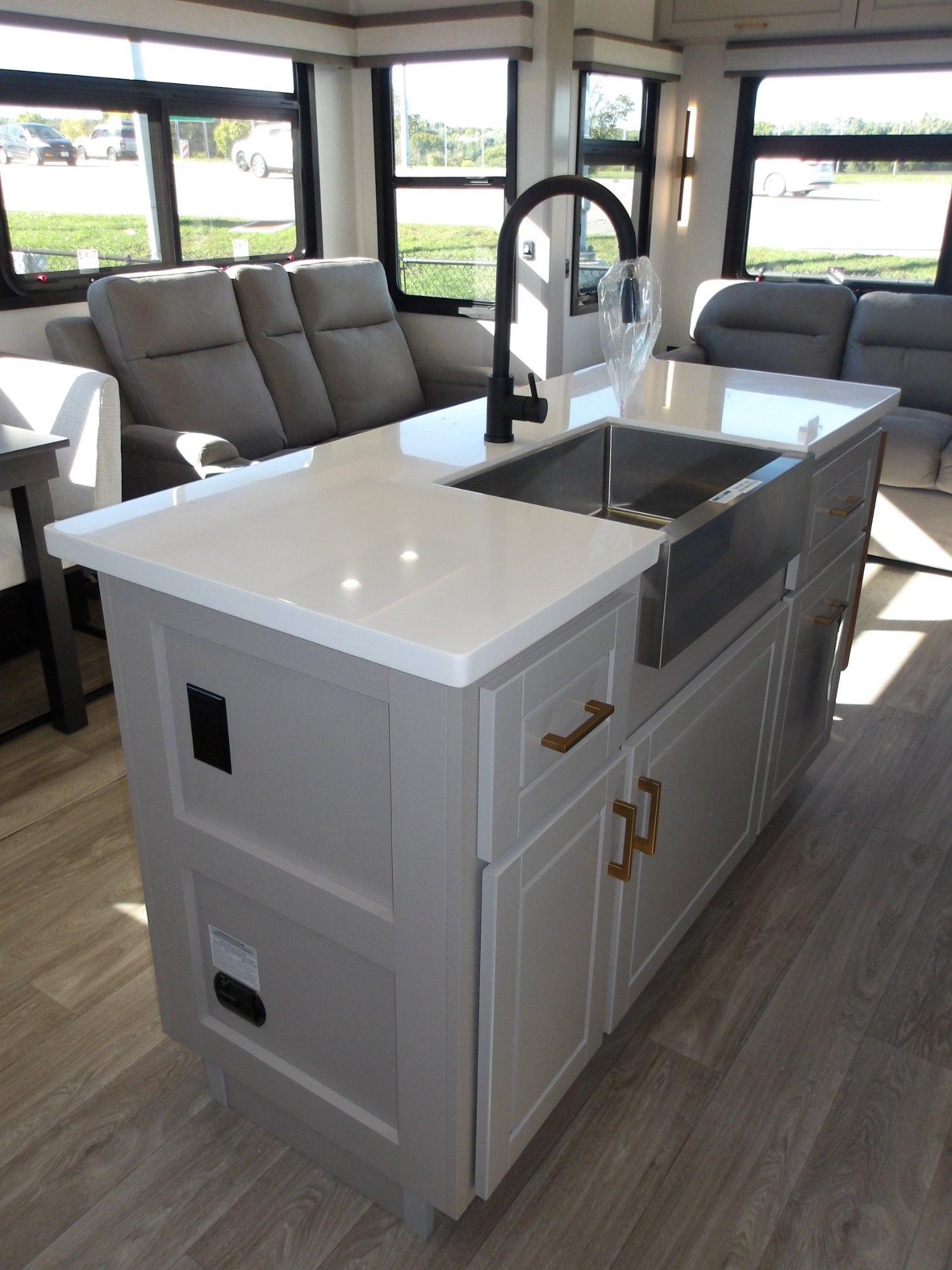 2027 Jayco 2027 Jayco North Point - thumbnail 22