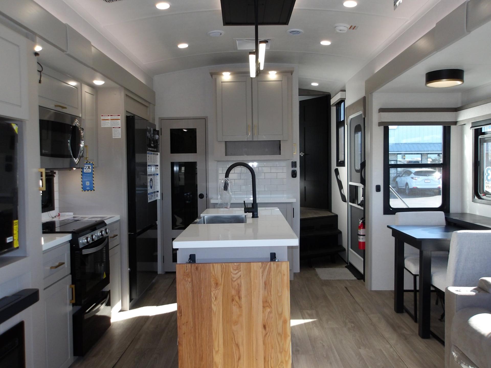 2027 Jayco 2027 Jayco North Point - thumbnail 41