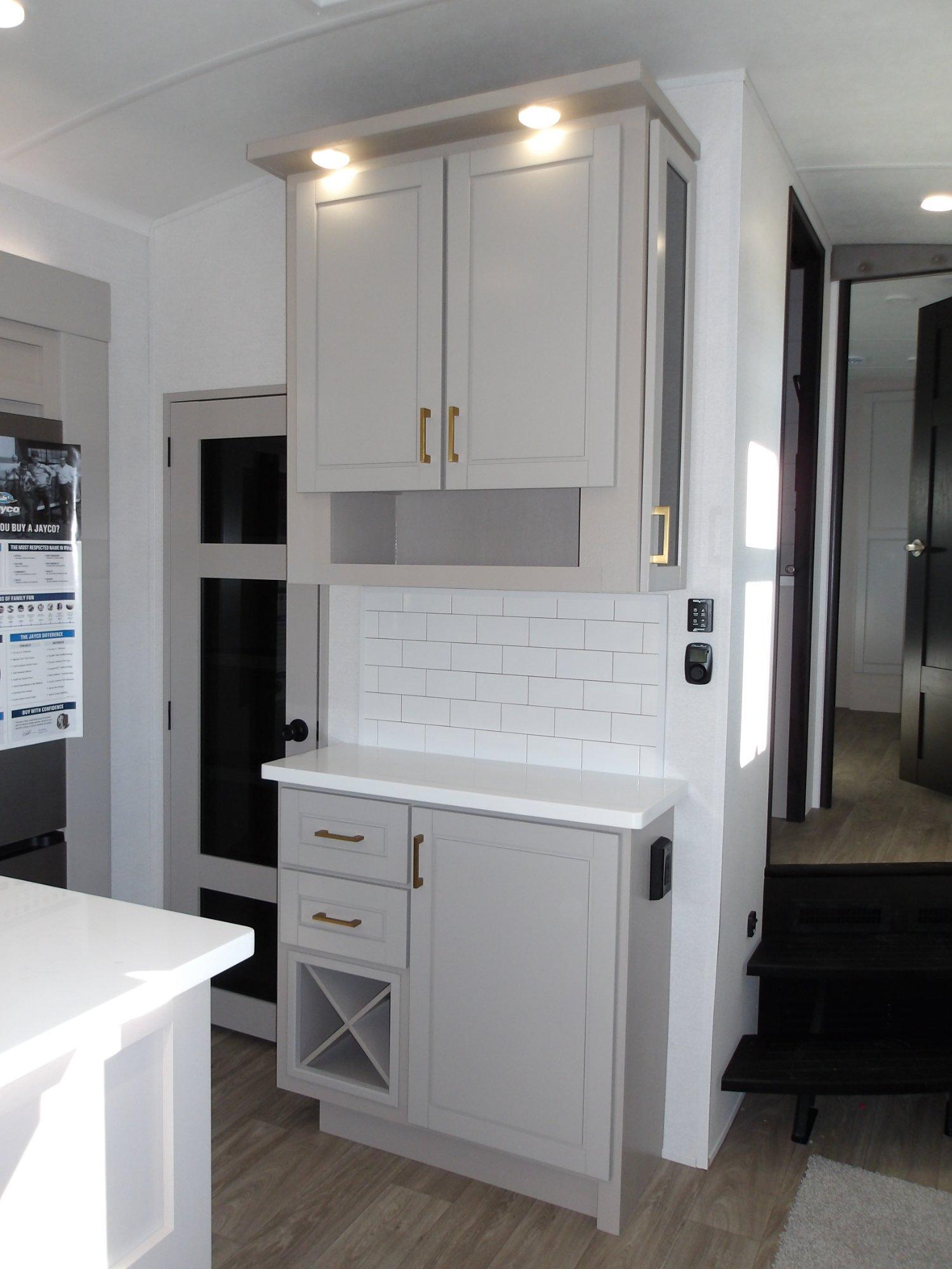 2027 Jayco 2027 Jayco North Point - thumbnail 42