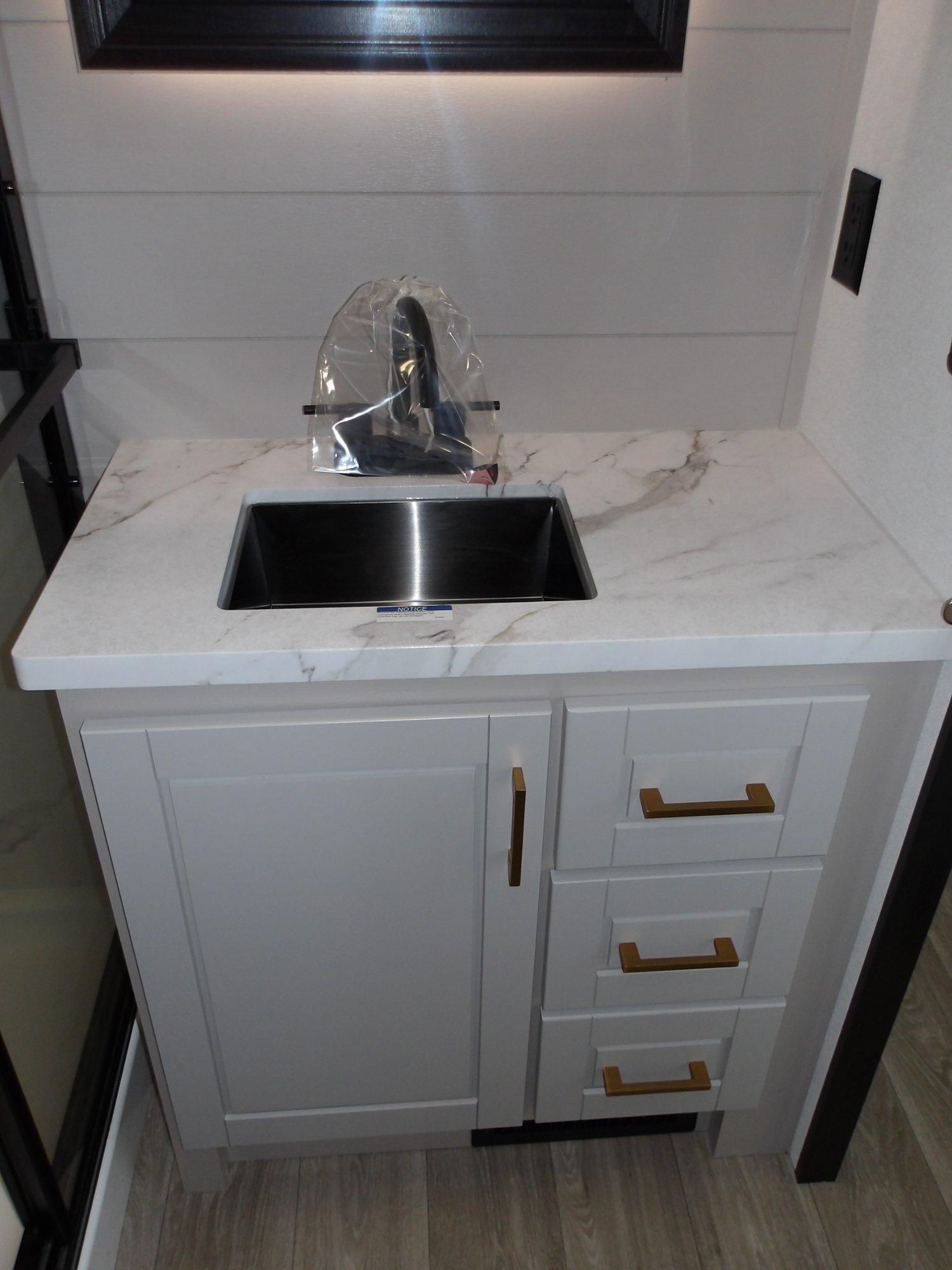 2027 Jayco 2027 Jayco North Point - thumbnail 52