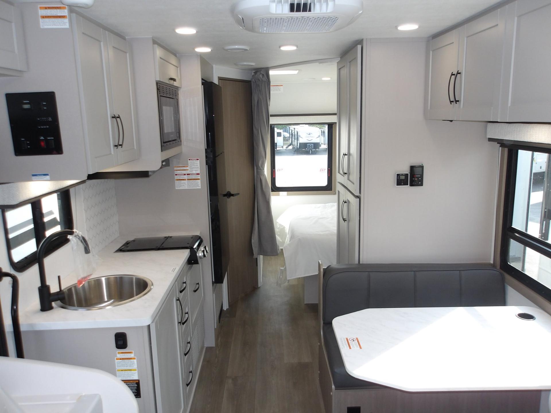 2027 Jayco 2027 Jayco Redhawk SE - thumbnail 13