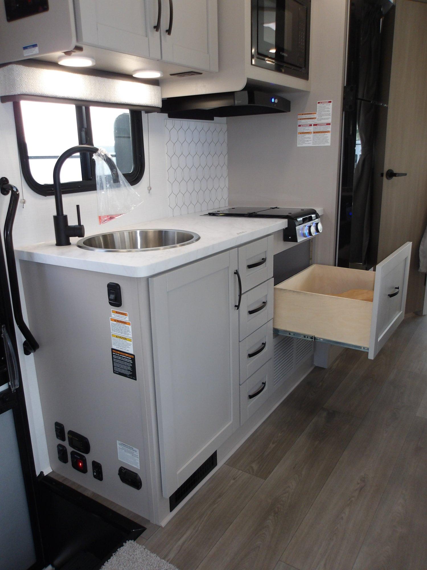 2027 Jayco 2027 Jayco Redhawk SE - thumbnail 17