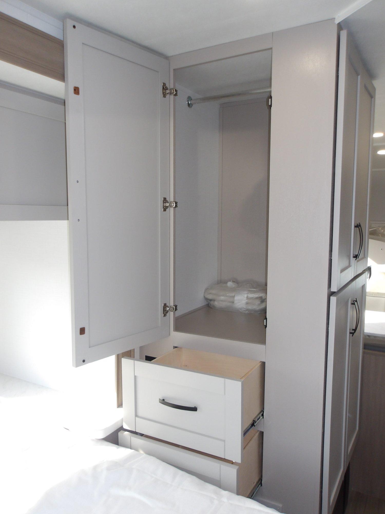 2027 Jayco 2027 Jayco Redhawk SE - thumbnail 33