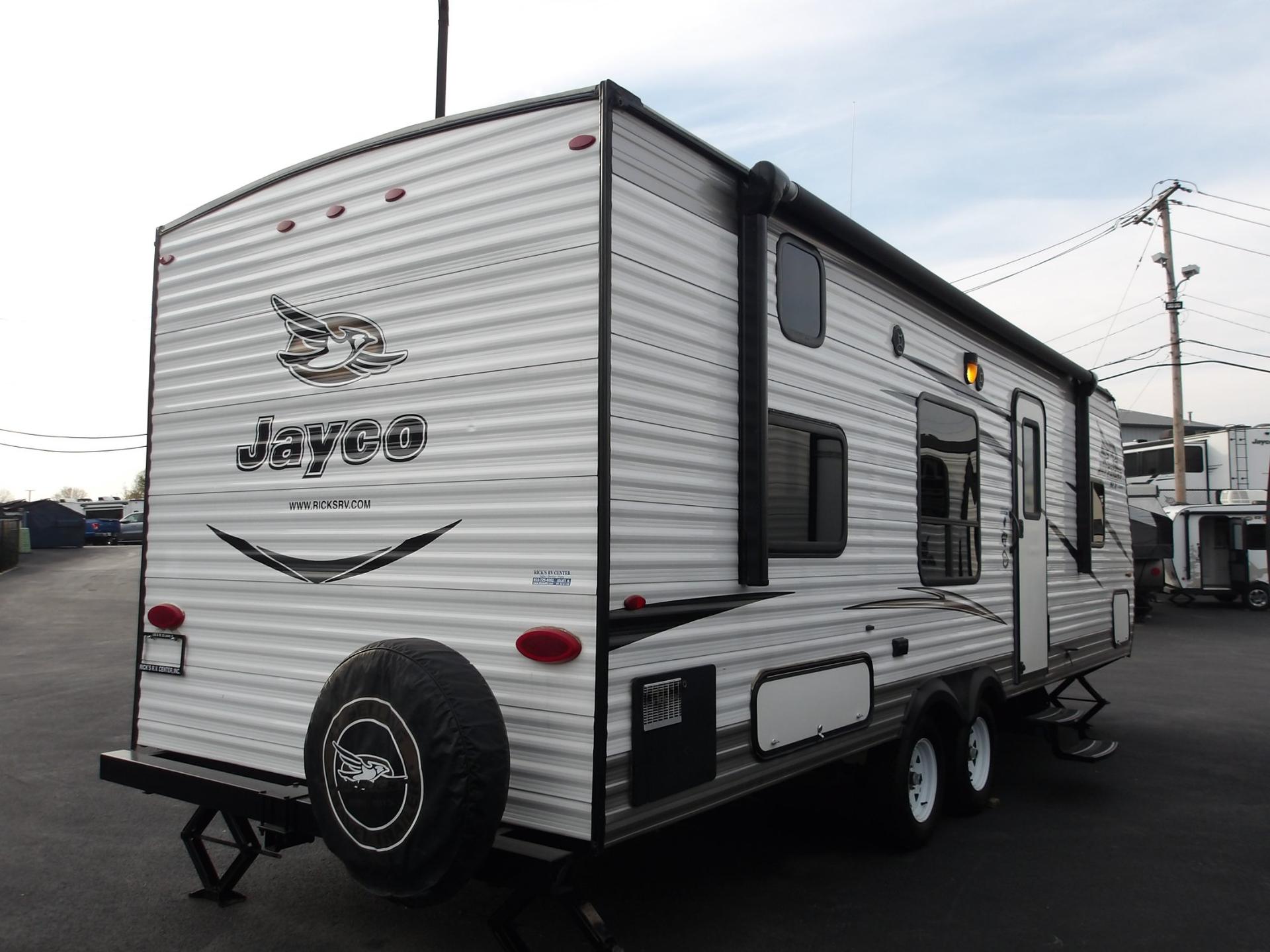 2018 Jayco 2018 Jayco JAY FLIGHT SLX - thumbnail 3