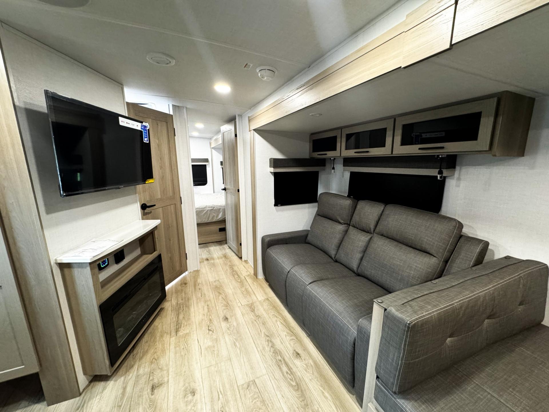 2026 Forest River 2026 Forest River Rockwood Ultra Lite - thumbnail 14