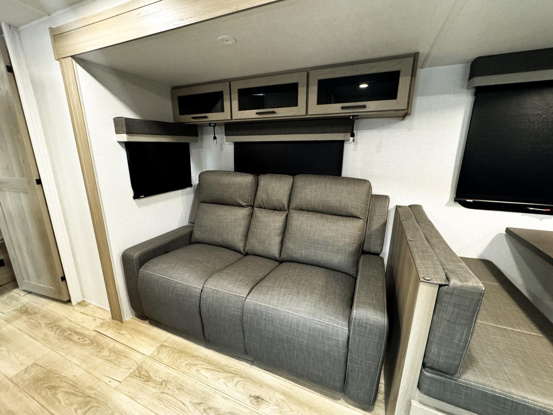 2026 Forest River 2026 Forest River Rockwood Ultra Lite - thumbnail 17