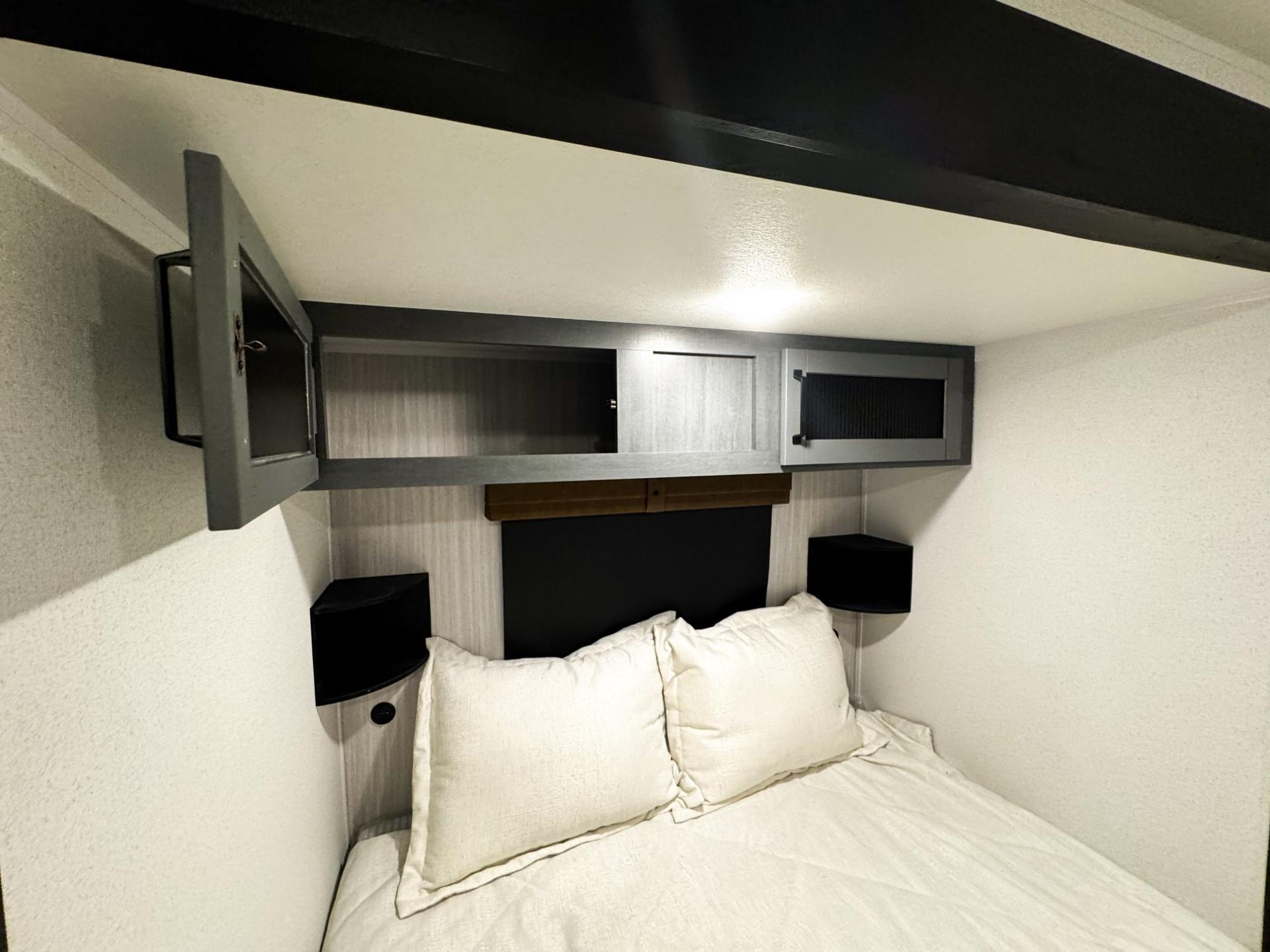 2026 Forest River 2026 Forest River Rockwood Ultra Lite - thumbnail 42