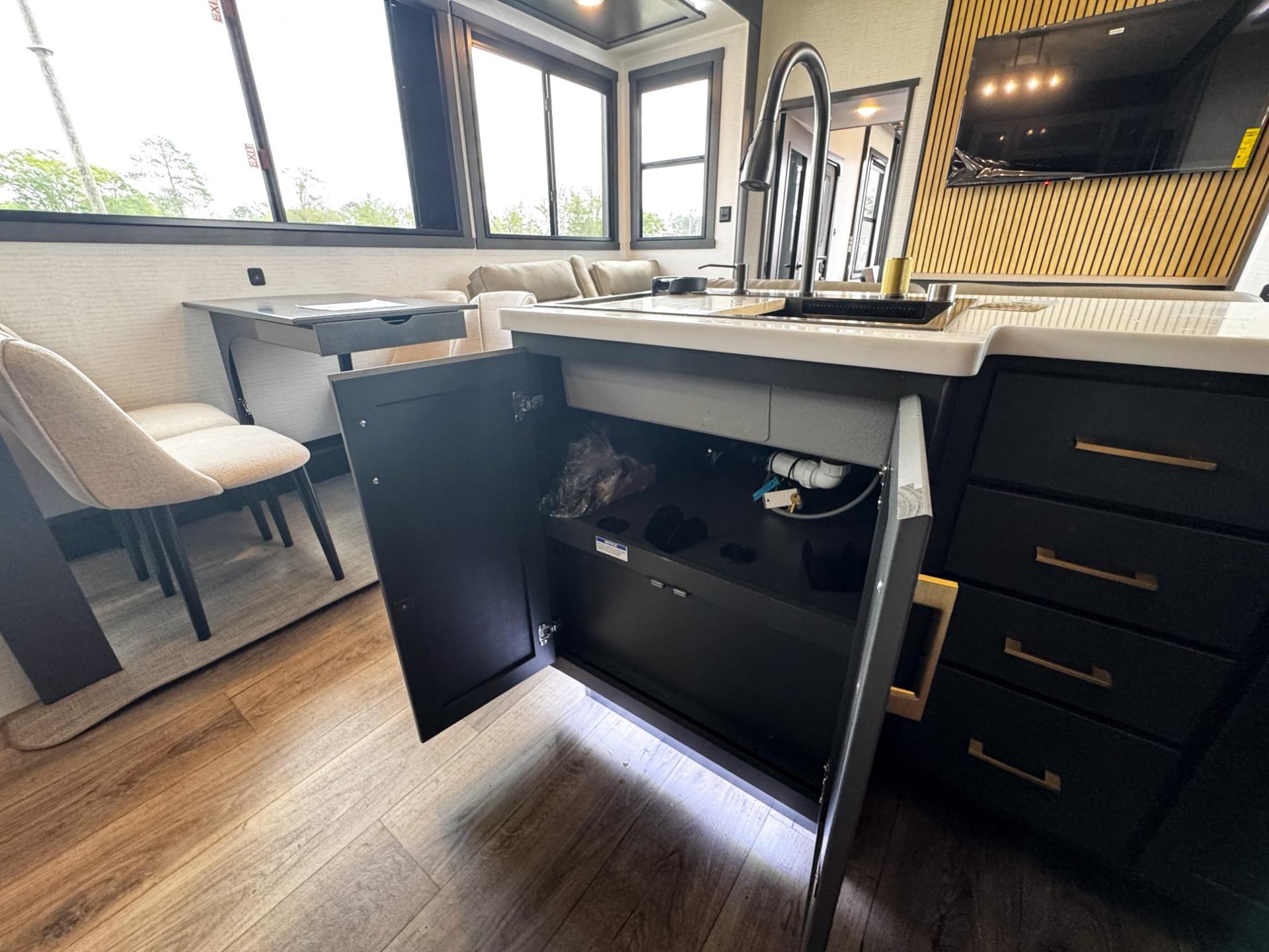 2026 Forest River 2026 Forest River Xlr Nitro Toy Hauler - thumbnail 24