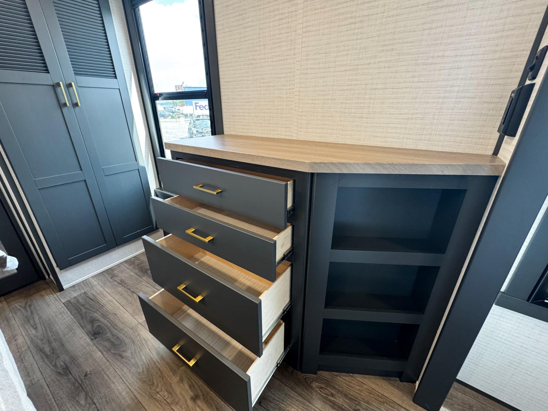 2026 Forest River 2026 Forest River Xlr Nitro Toy Hauler - thumbnail 32