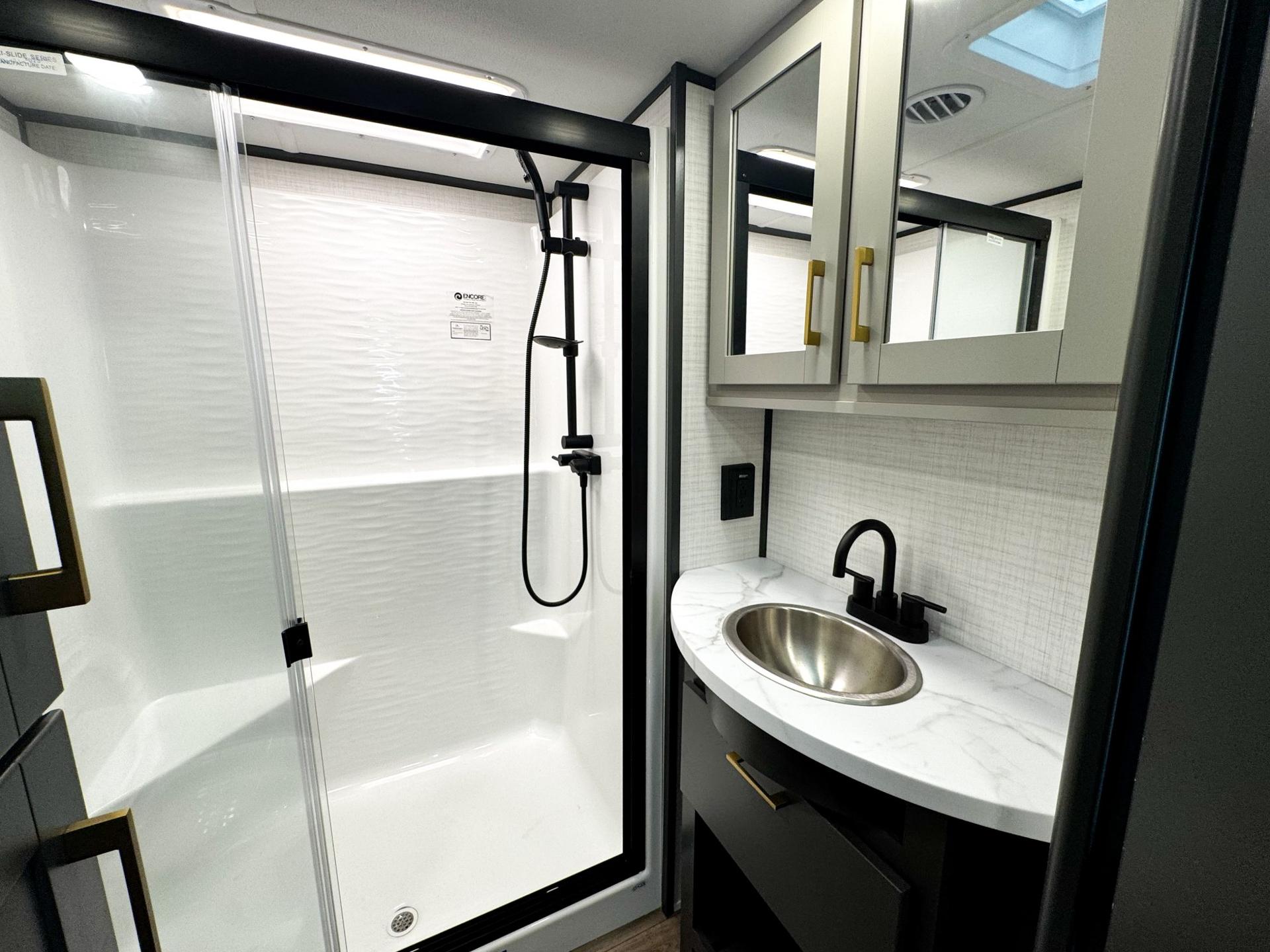 2026 Forest River 2026 Forest River Xlr Nitro Toy Hauler - thumbnail 34