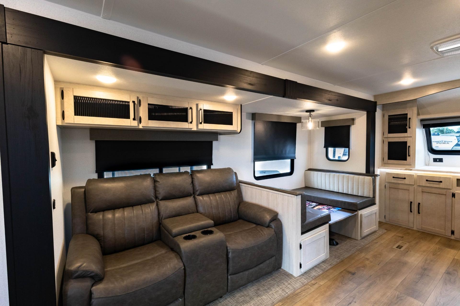 2026 Forest River 2026 Forest River Puma - thumbnail 5