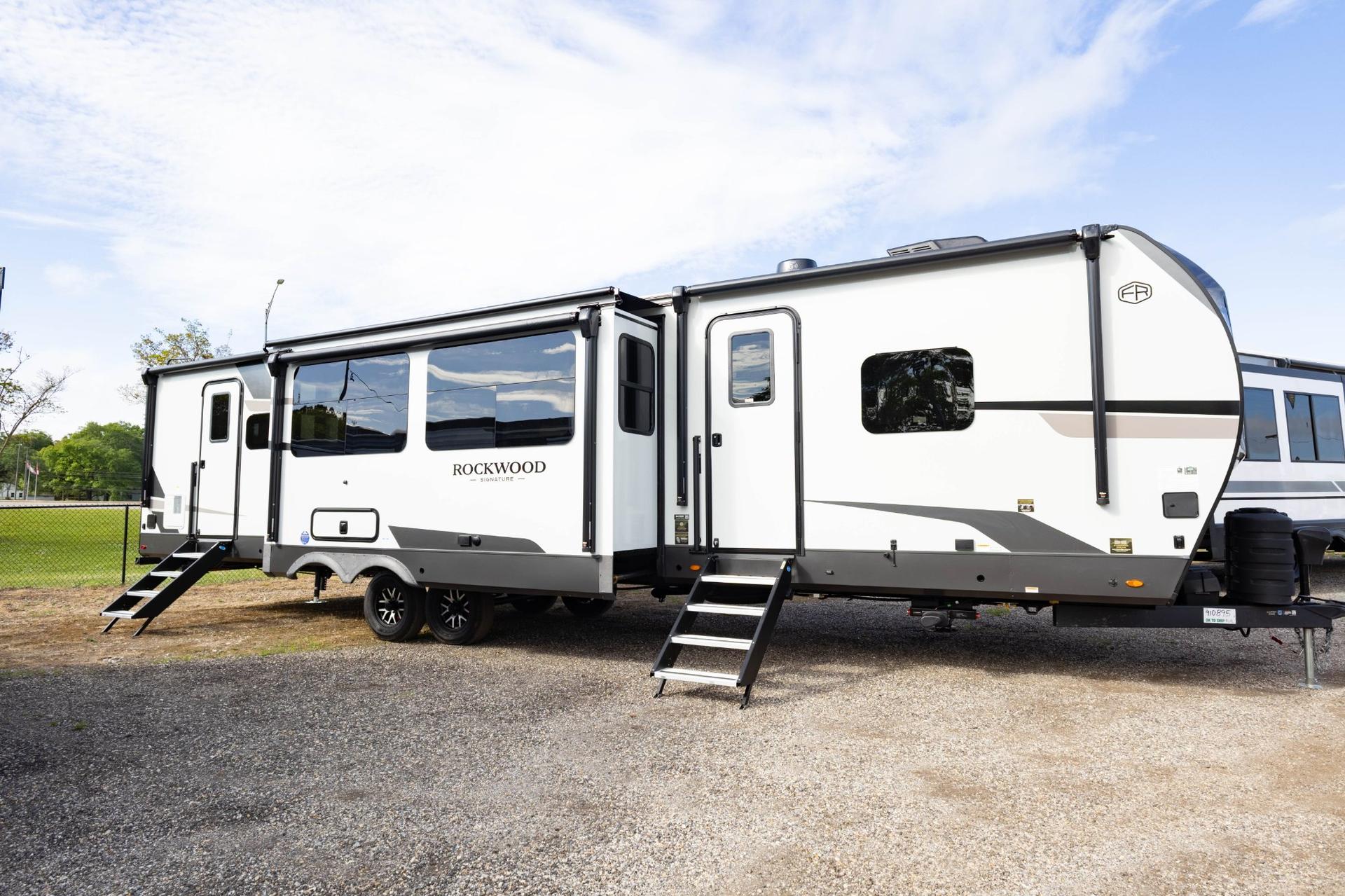 2026 Forest River 2026 Forest River Rockwood Signature - thumbnail 44