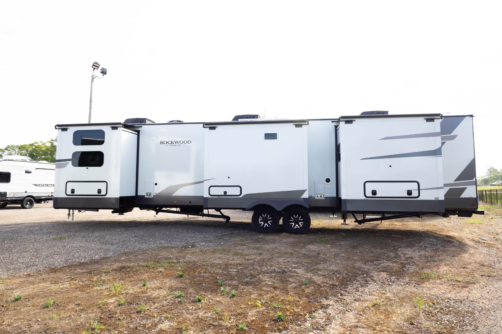 2026 Forest River 2026 Forest River Rockwood Signature - thumbnail 46