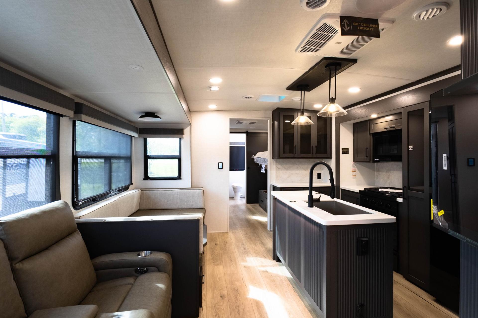 2026 Forest River 2026 Forest River Rockwood Signature - thumbnail 3