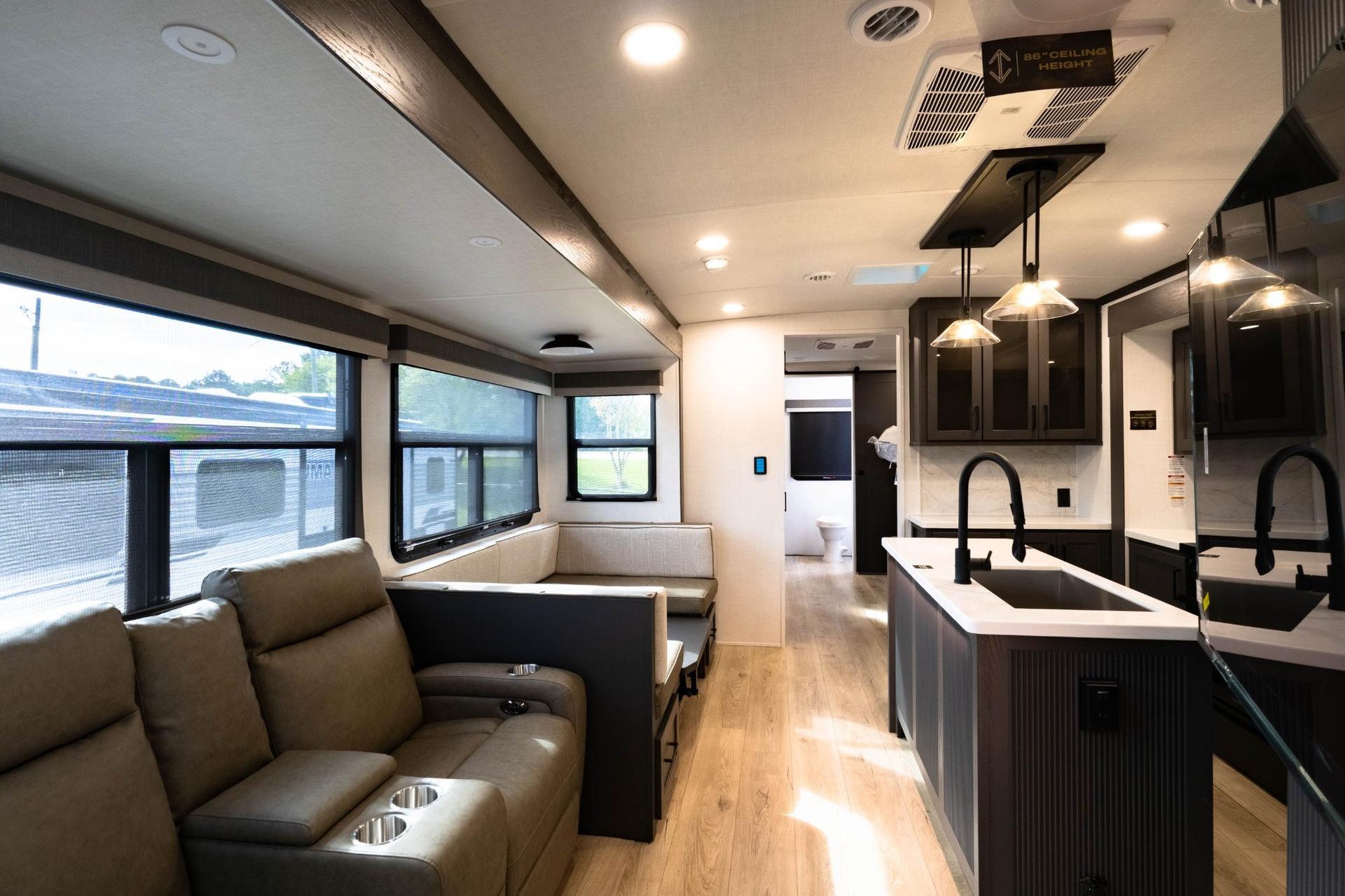 2026 Forest River 2026 Forest River Rockwood Signature - thumbnail 4