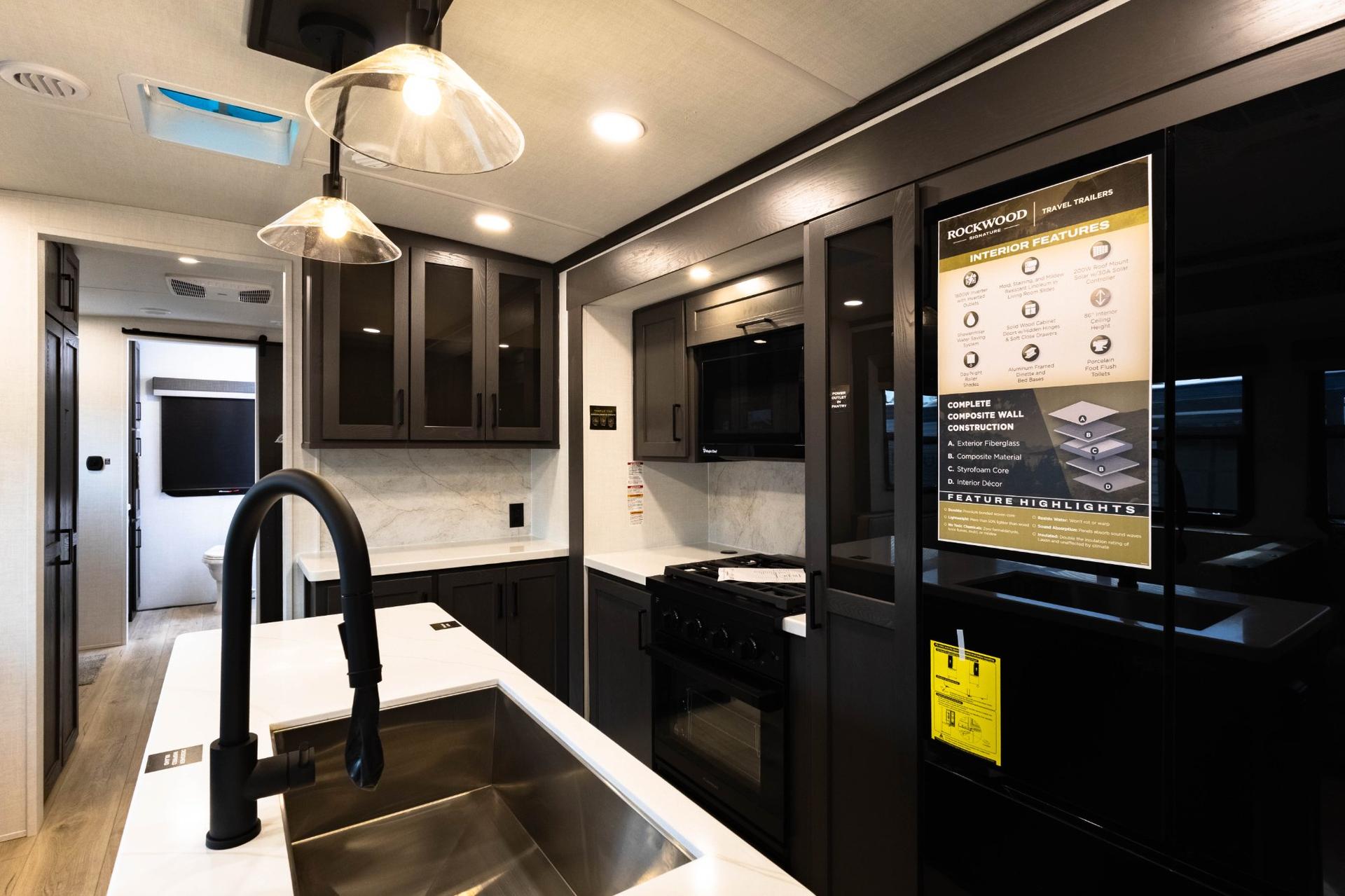 2026 Forest River 2026 Forest River Rockwood Signature - thumbnail 6