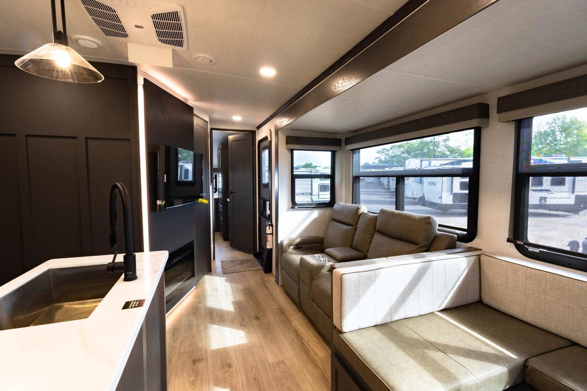 2026 Forest River 2026 Forest River Rockwood Signature - thumbnail 16