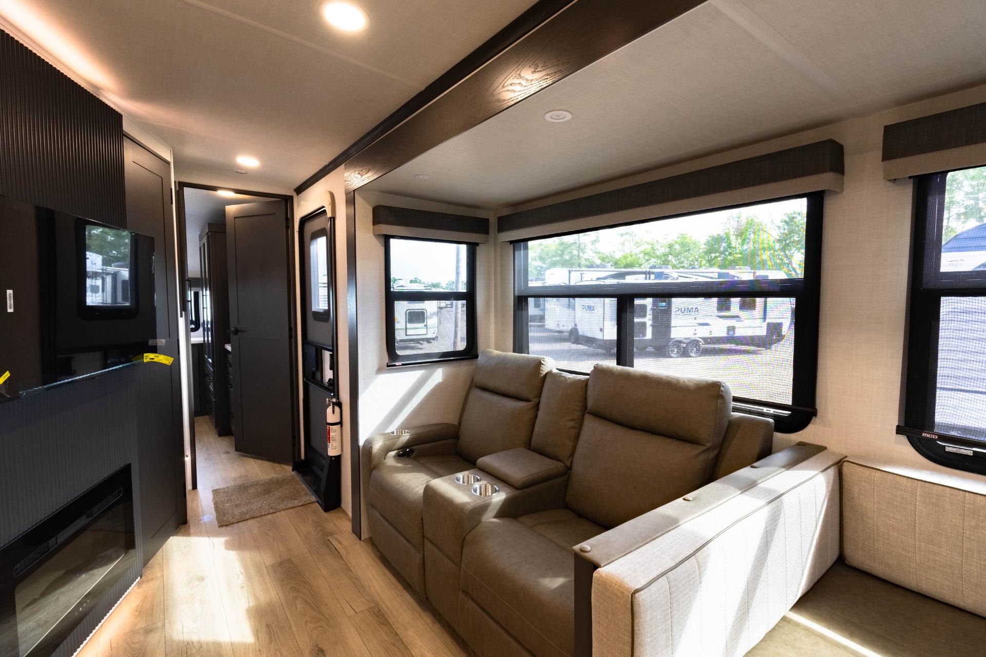 2026 Forest River 2026 Forest River Rockwood Signature - thumbnail 17