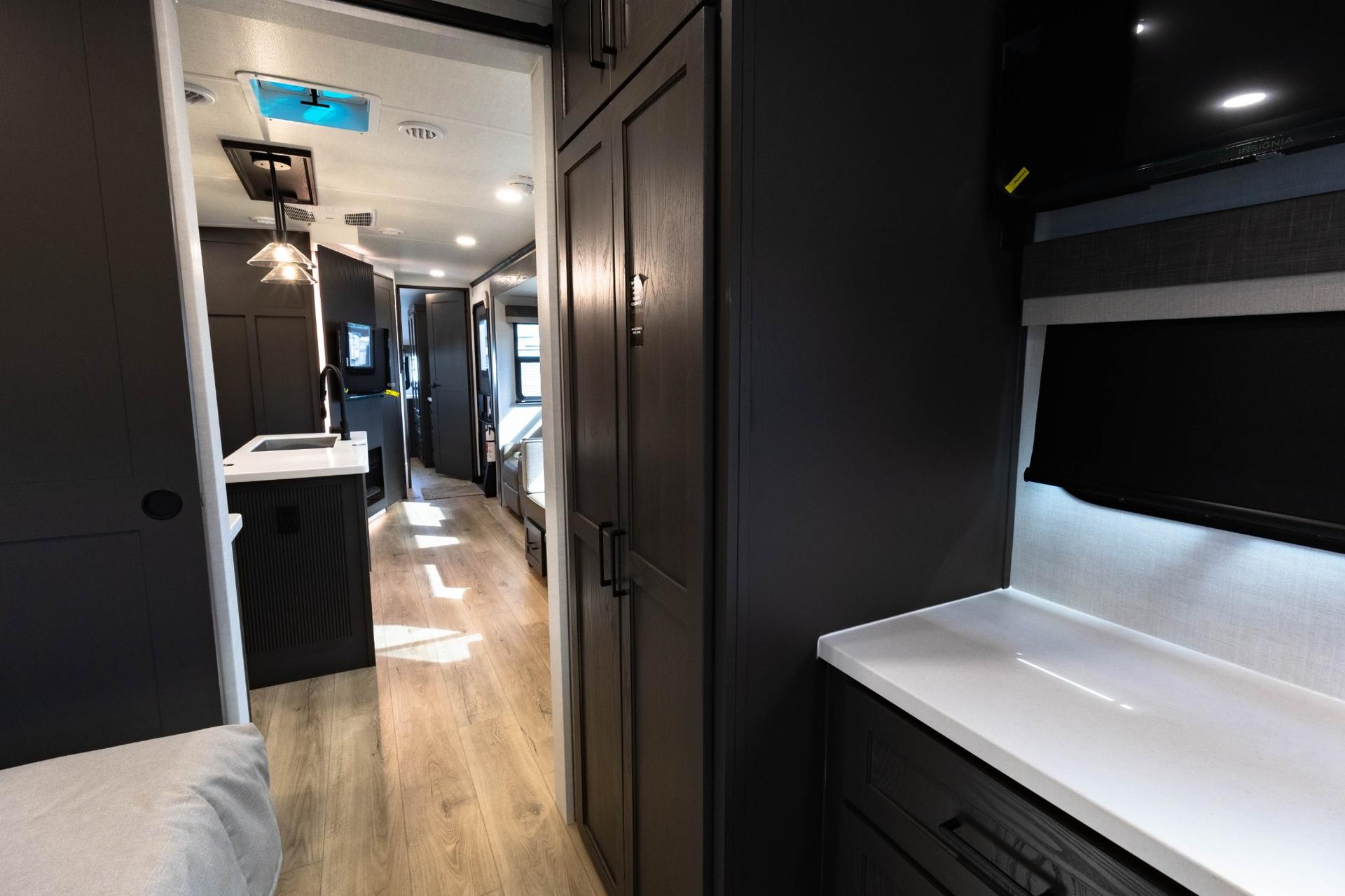 2026 Forest River 2026 Forest River Rockwood Signature - thumbnail 22