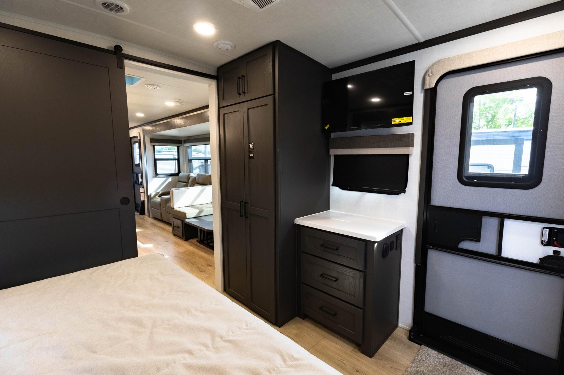 2026 Forest River 2026 Forest River Rockwood Signature - thumbnail 25