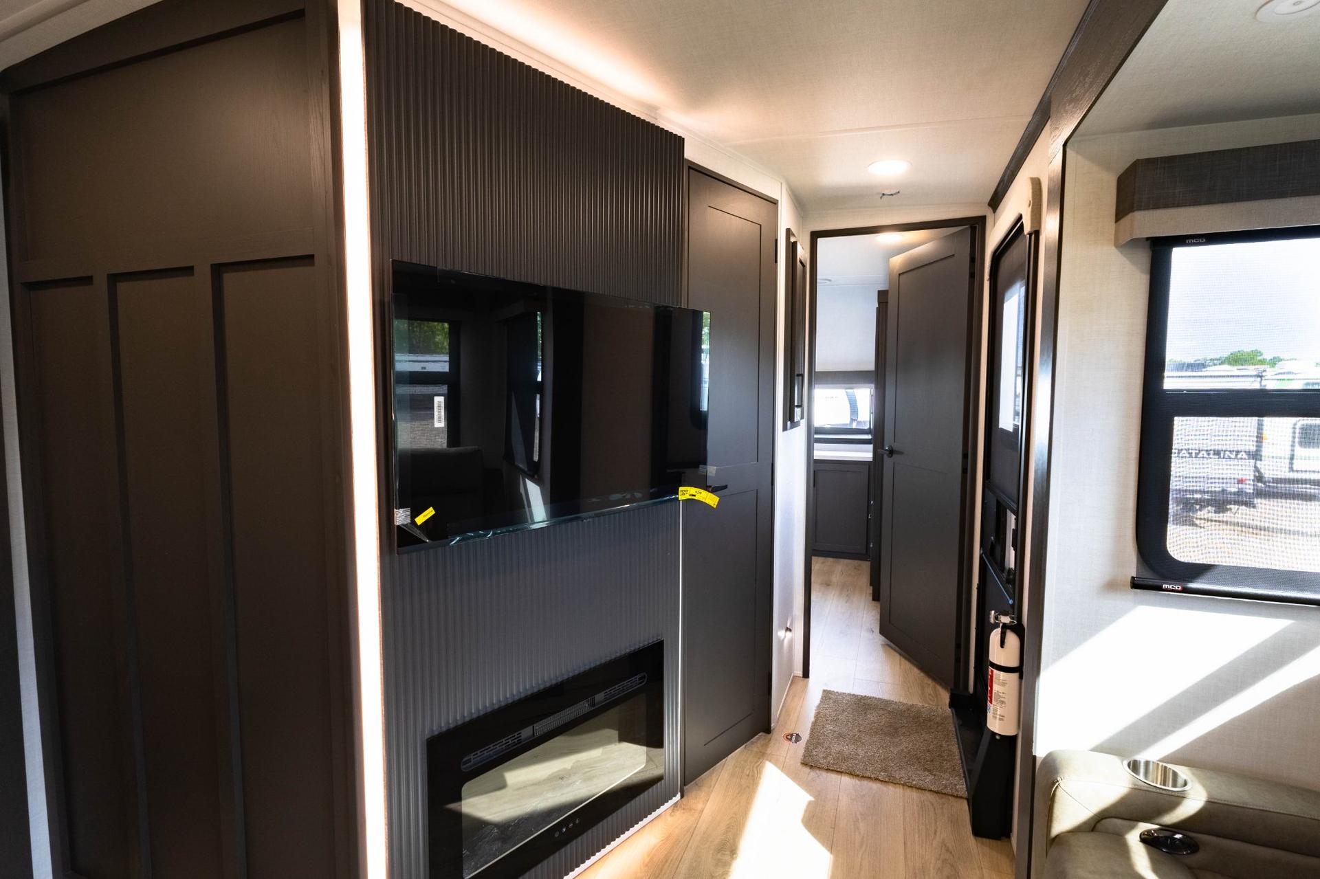 2026 Forest River 2026 Forest River Rockwood Signature - thumbnail 31