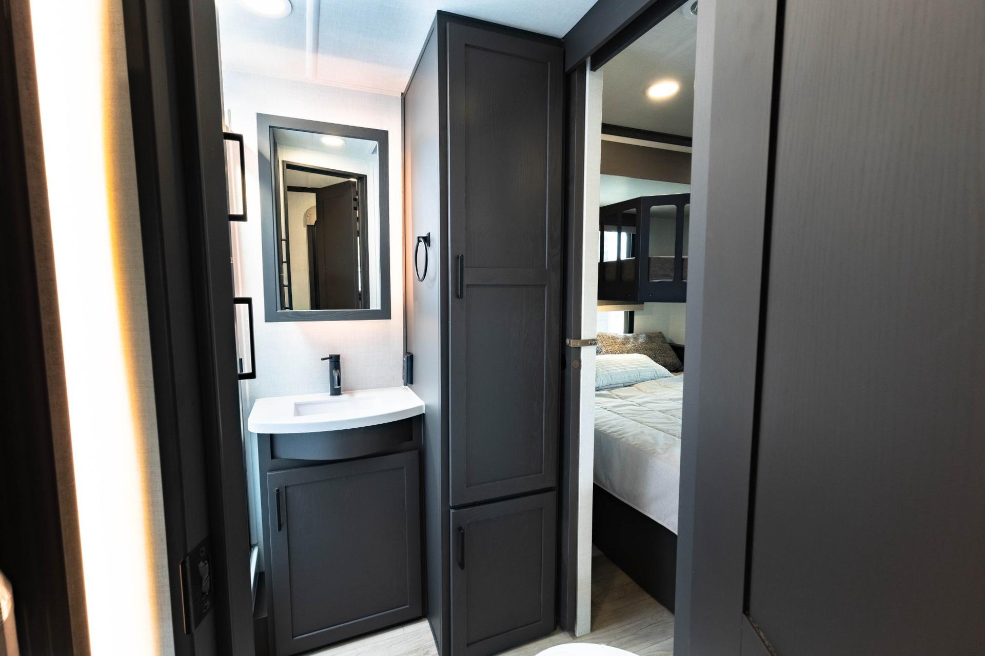 2026 Forest River 2026 Forest River Rockwood Signature - thumbnail 32