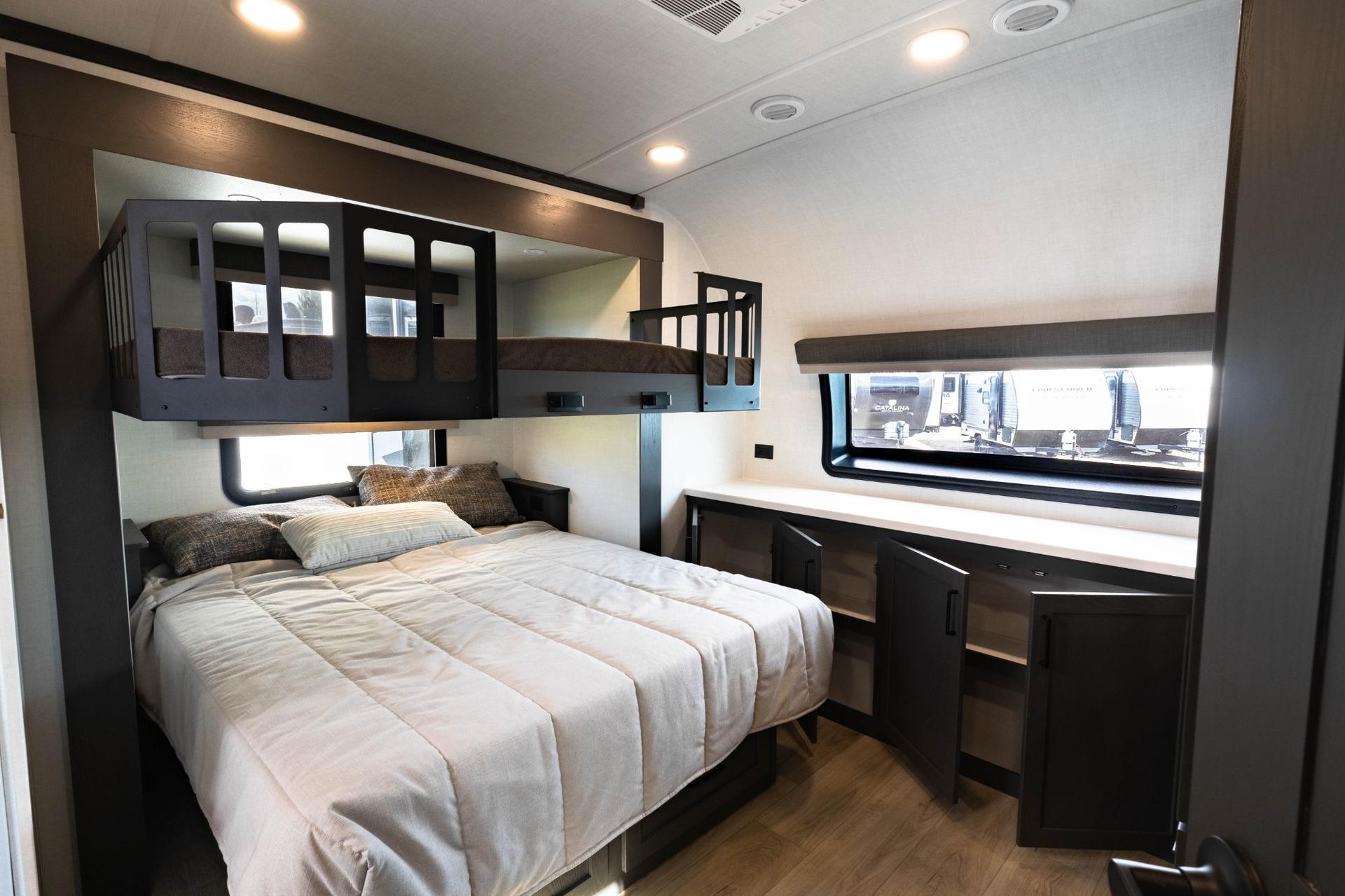 2026 Forest River 2026 Forest River Rockwood Signature - thumbnail 36